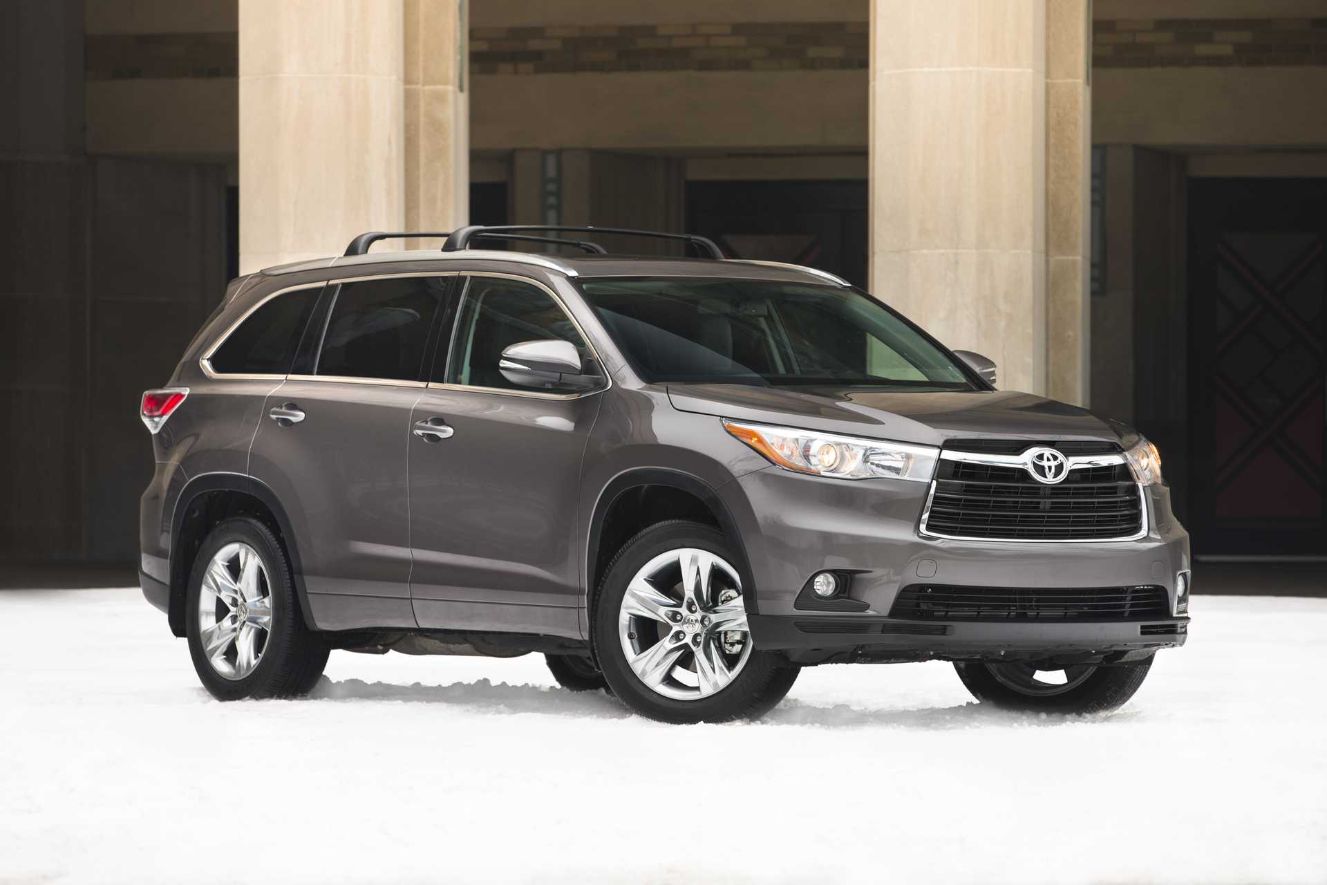Toyota Highlander 3.5 V6 4WD Automatic, 249hp, 2015
