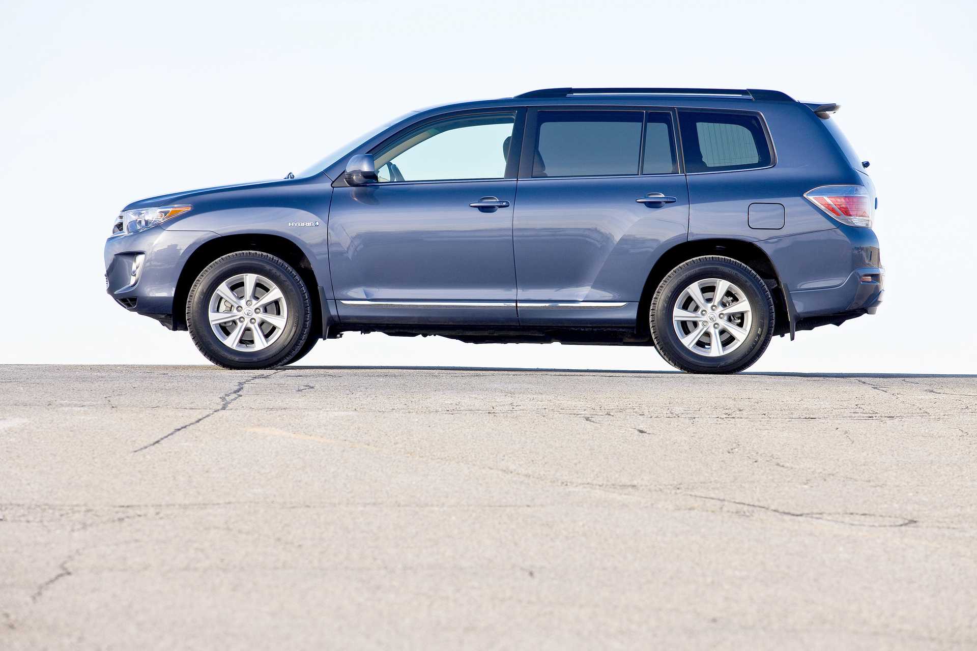 Toyota Highlander 3.5 V6 Hybrid AWD Automatic, 248hp, 2011