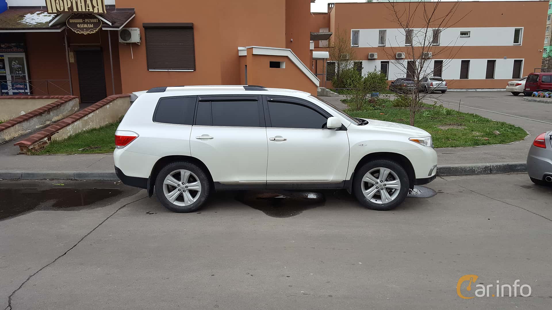 Toyota Highlander 2.7 AWD Automatic, 189hp, 2011