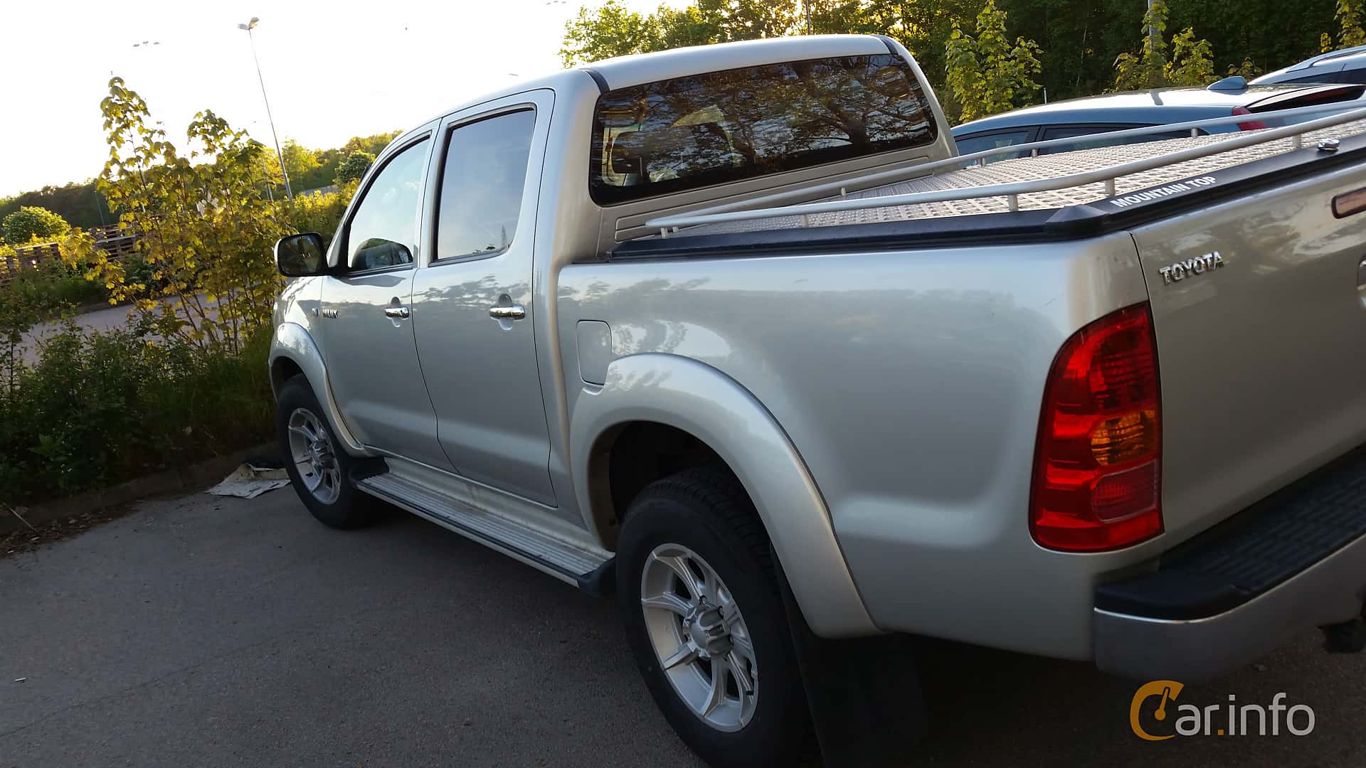 Toyota Hilux Double Cab 3.0 D-4D 4x4 Manual, 171hp, 2009
