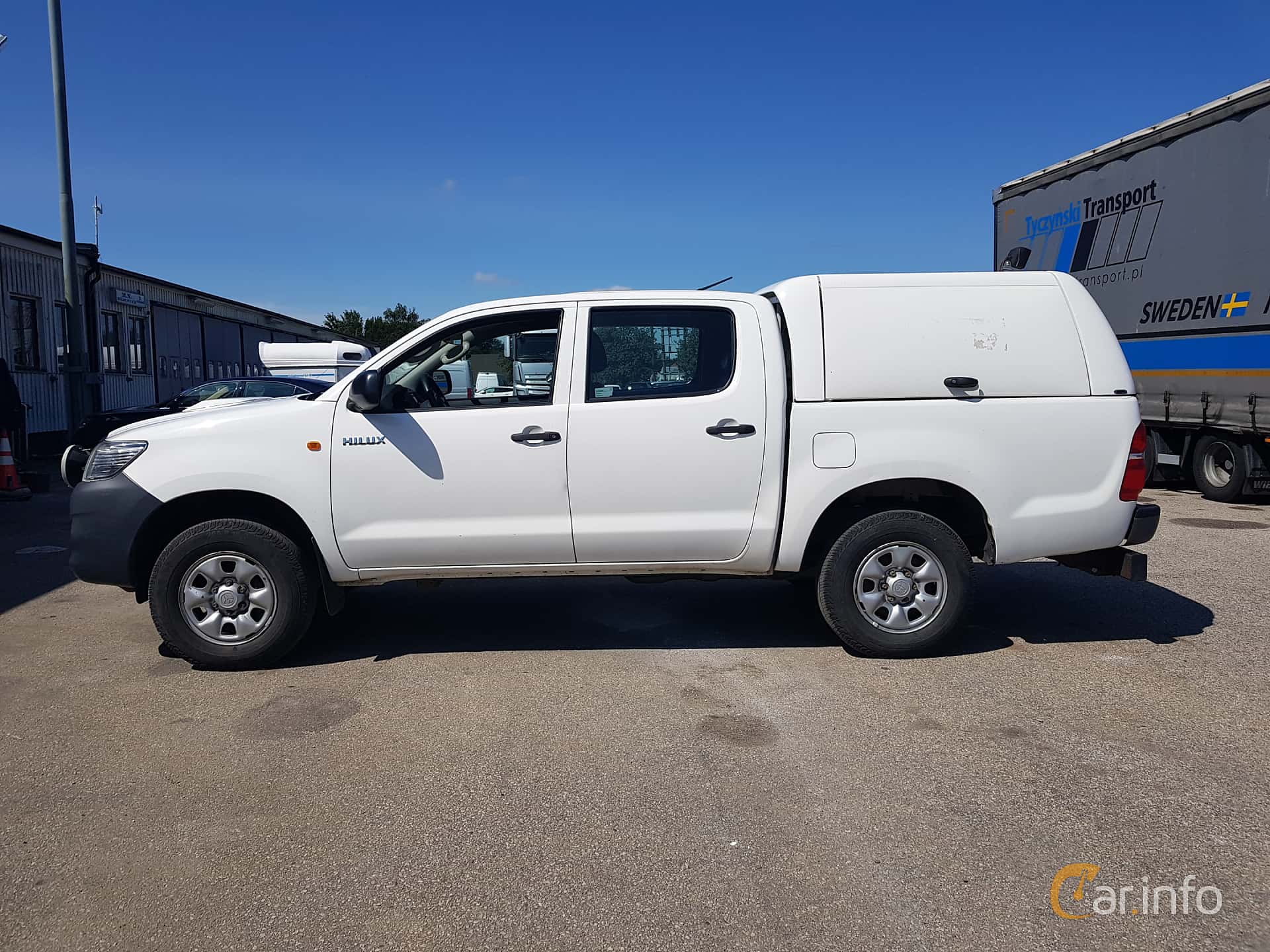 Toyota Hilux Double Cab 2.5 4x4 Manual, 144hp, 2014