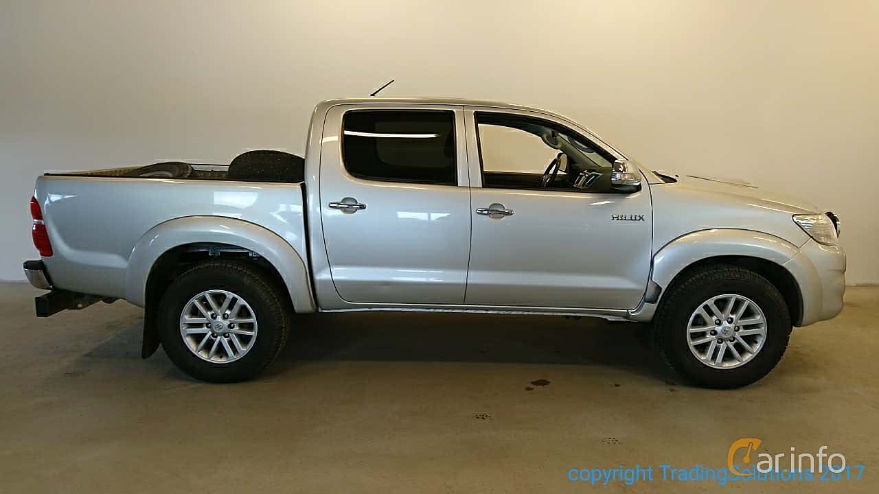 Toyota Hilux Double Cab 2.5 4x4 Manual, 144hp, 2012