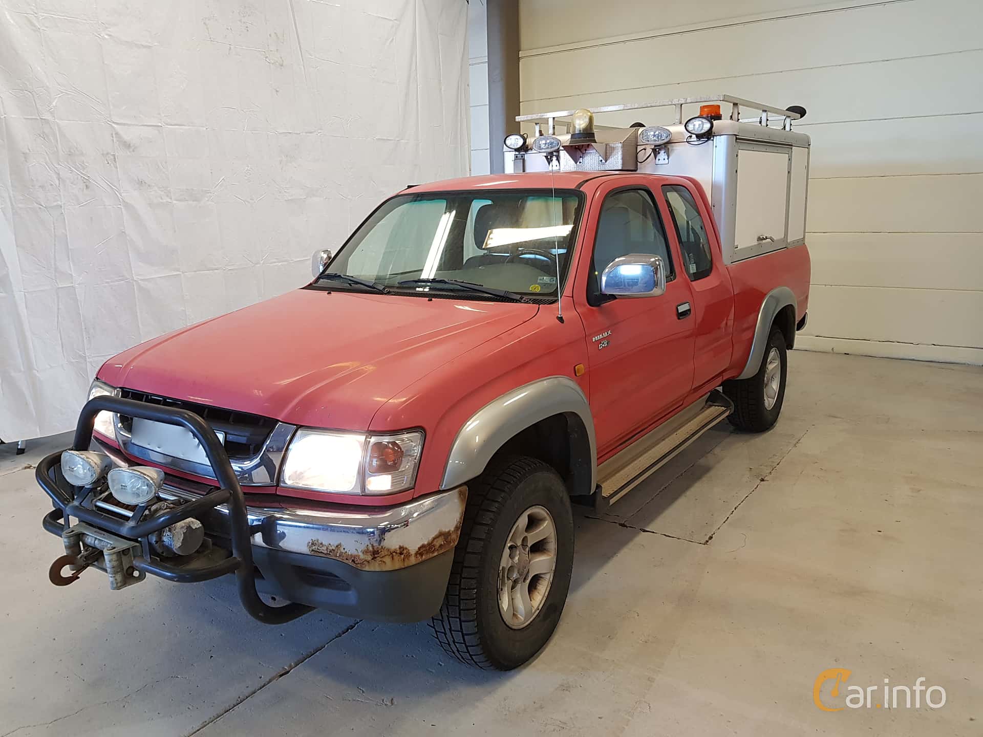 Toyota Hilux Extra Cab 2.5 4WD Manual, 102hp, 2004