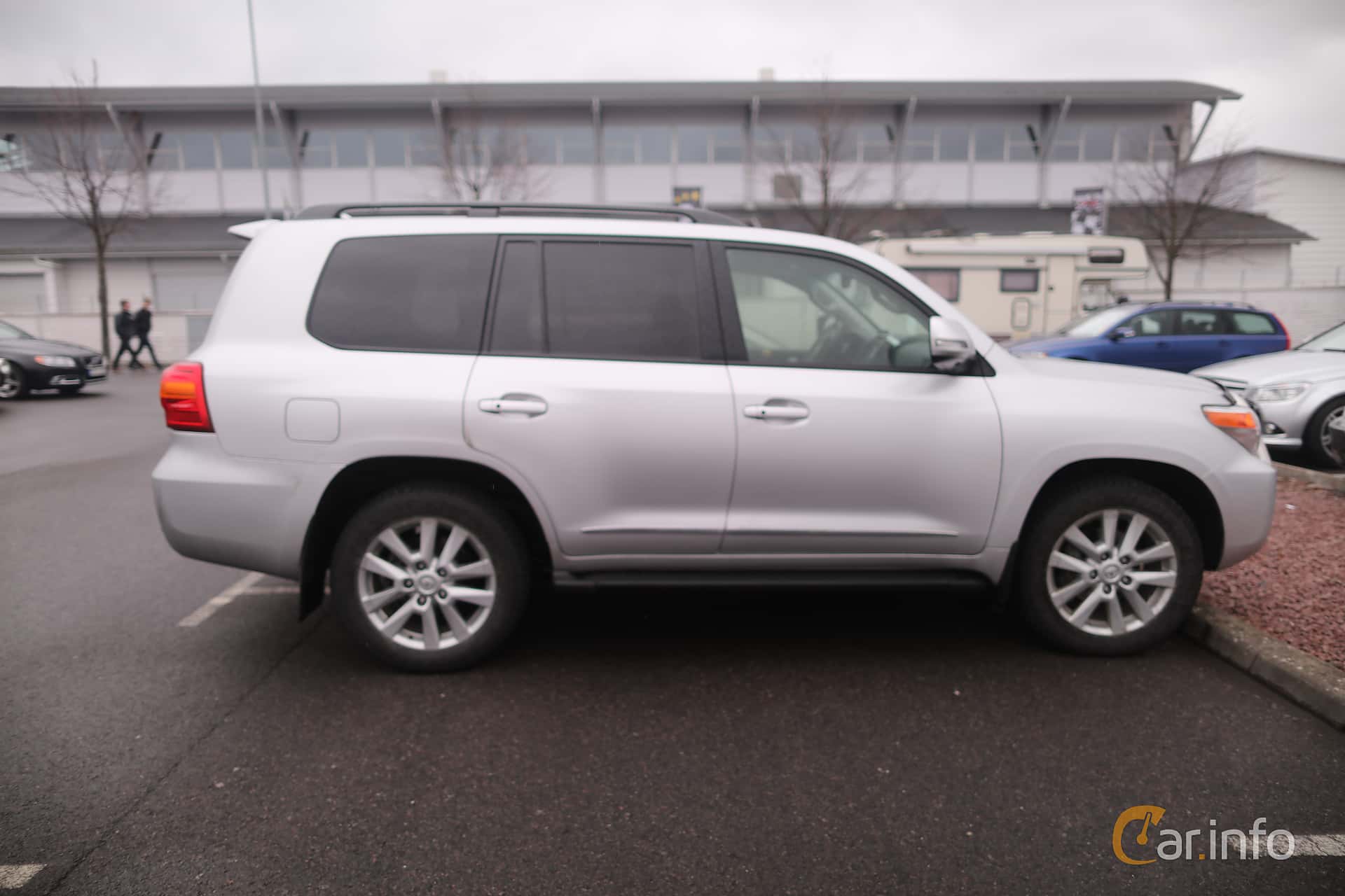 Toyota Land Cruiser 4.5 V8 D-4D 4WD Automatic, 272hp, 2019