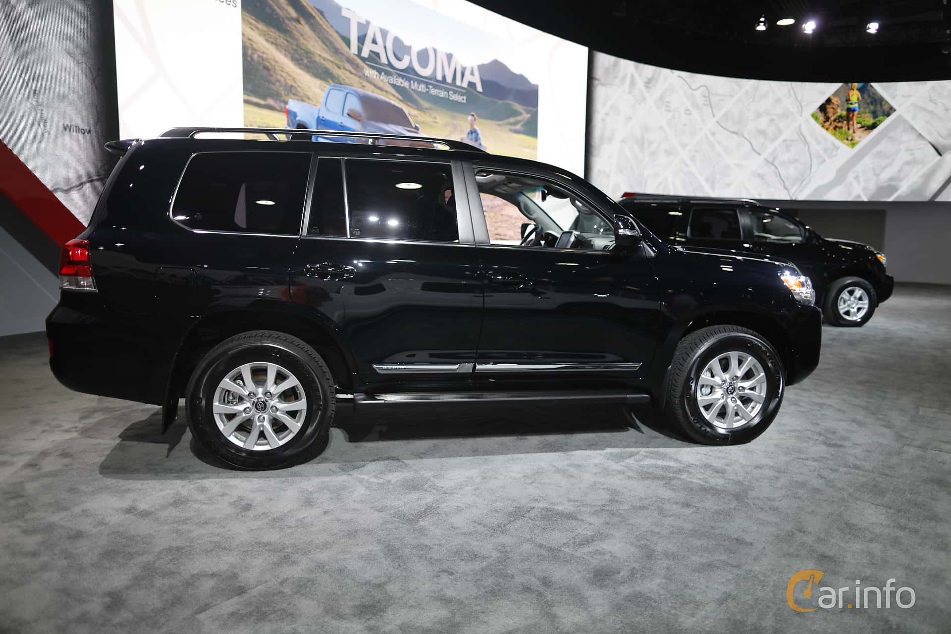 Toyota Land Cruiser 5.7 V8 4WD Automatic, 367hp, 2019