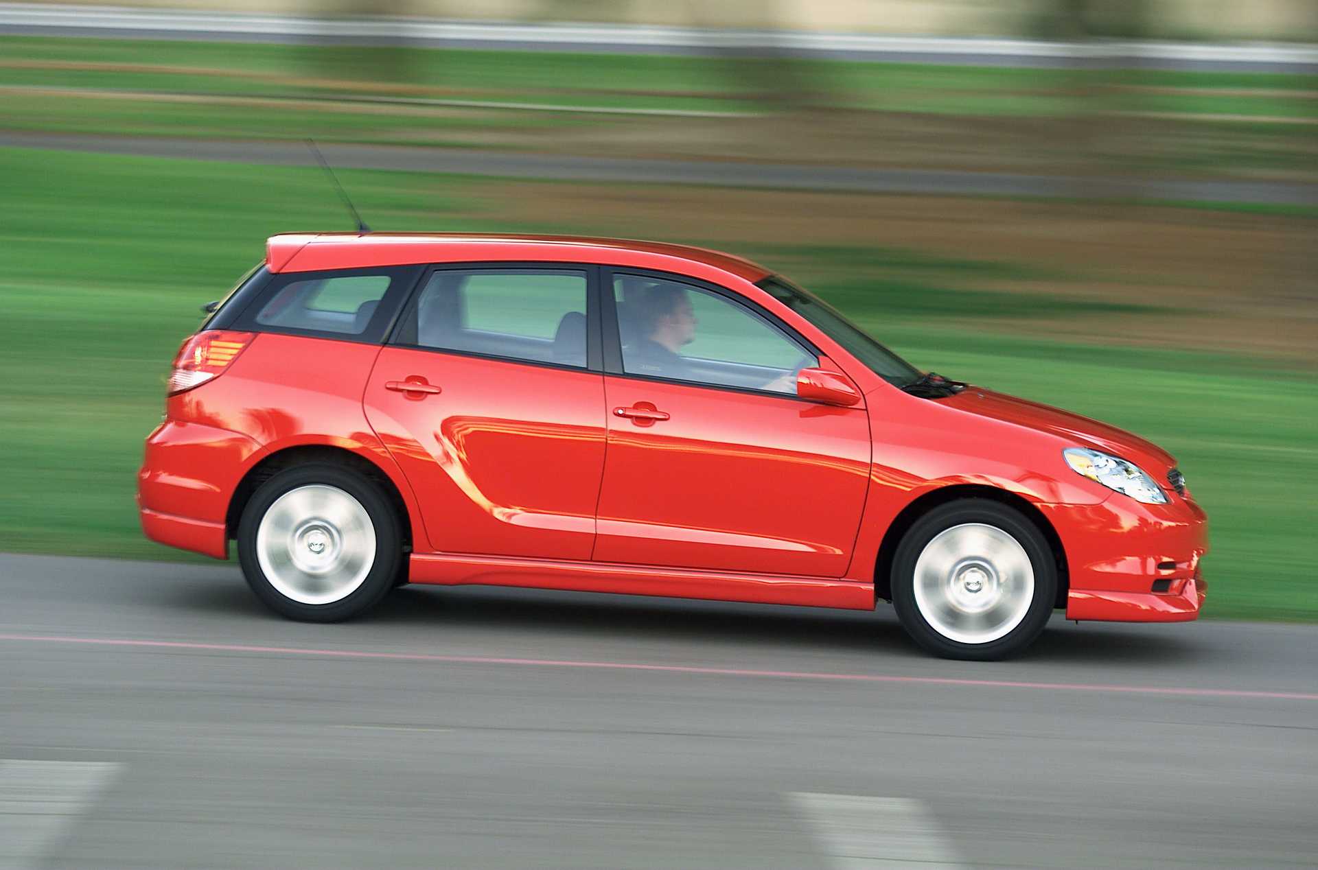 Toyota Matrix  Station Wagon generation E130W 1.8 Manual, 6-speed