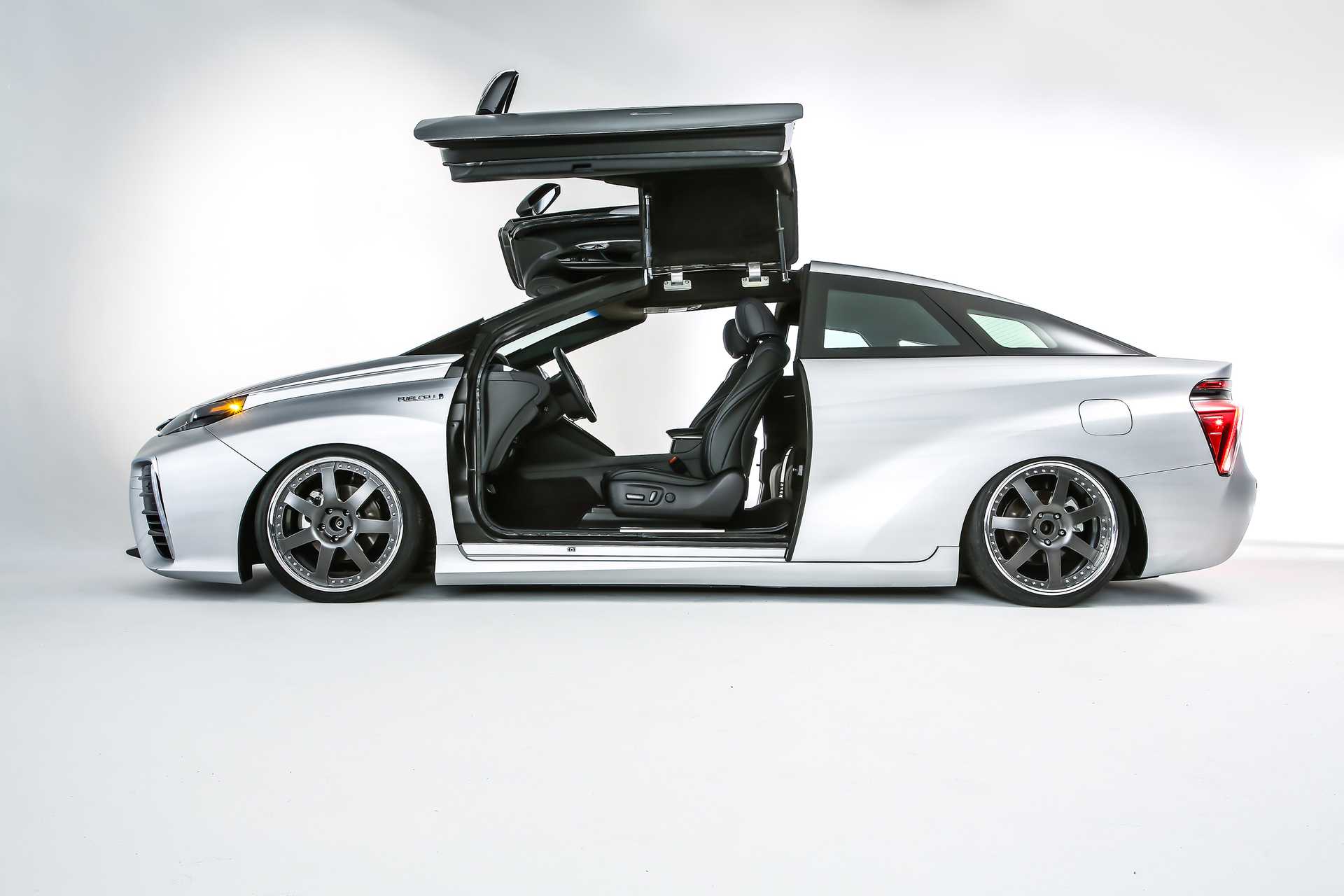 Toyota Mirai Back to the future FuelCell Single Speed, 154hp, 2015