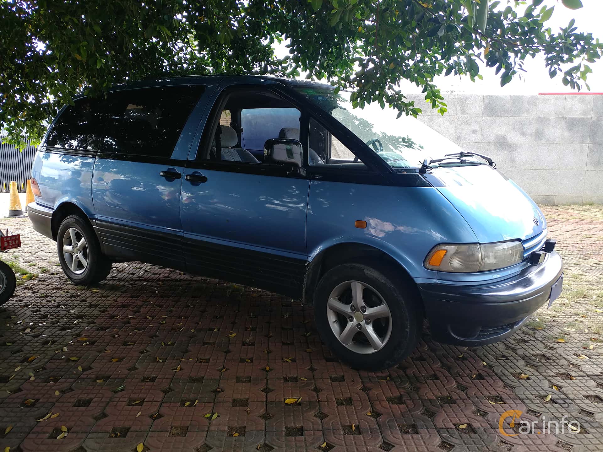 Toyota Previa 1990