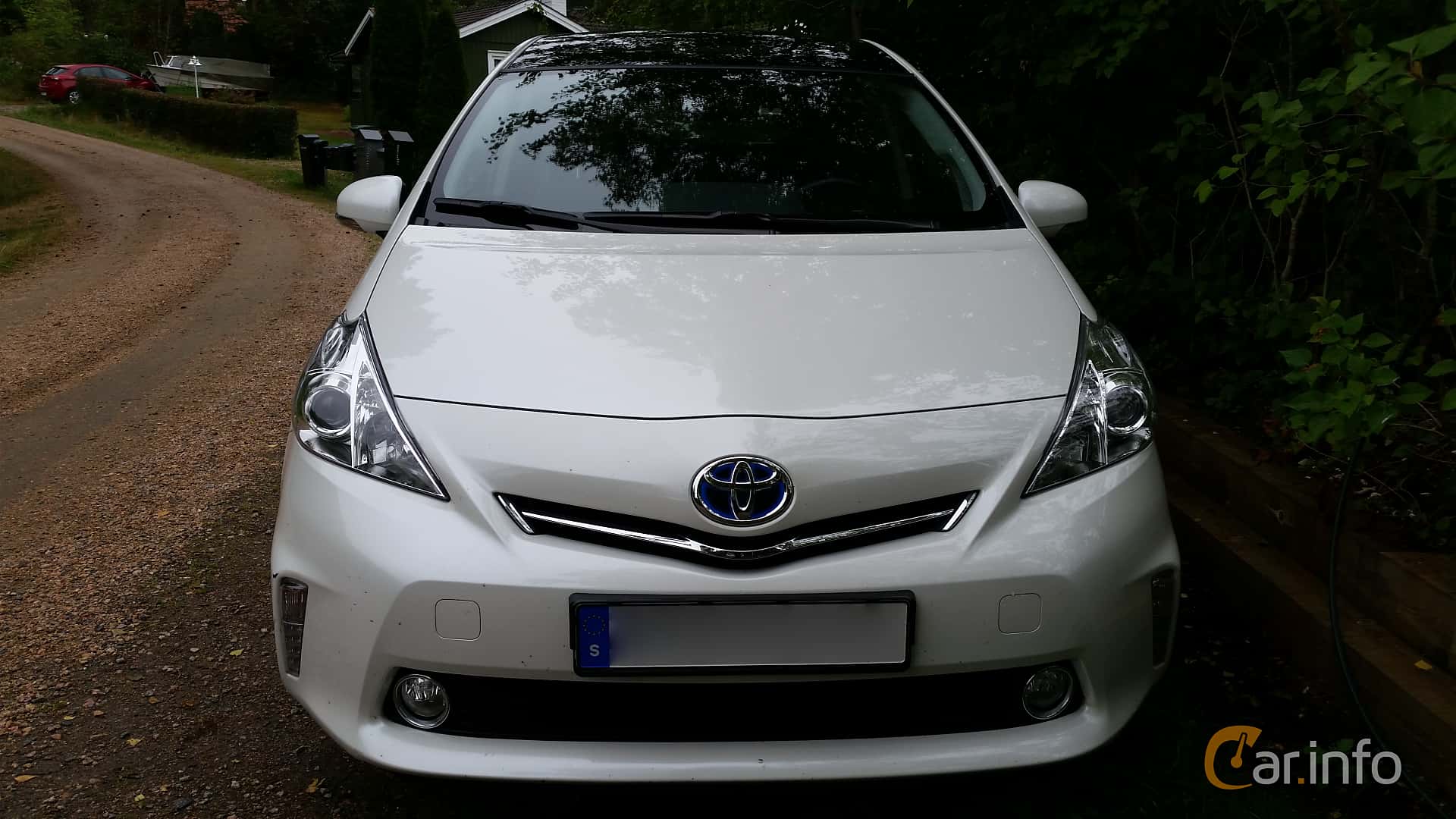 Toyota Prius Hybrid 1.8 VVT-i + 3JM CVT, 136hp, 2012