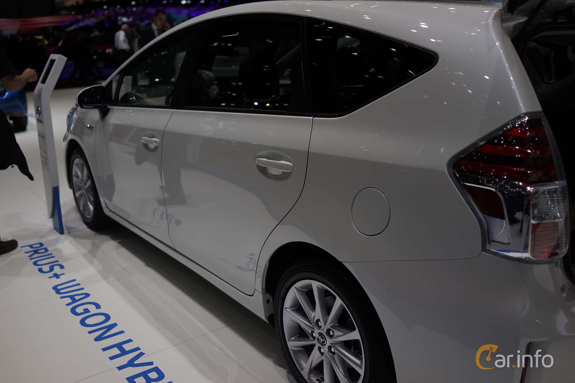 Toyota Prius+ 2016