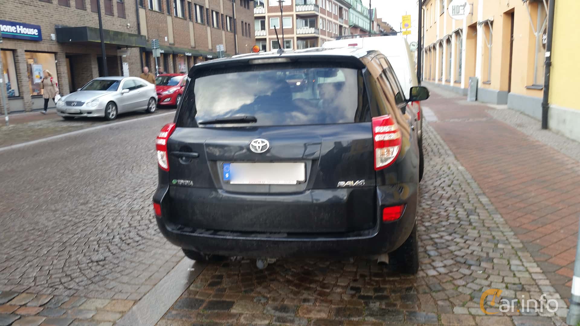 Toyota RAV4 2.0 VVT-i 4x4 Manual, 158hp, 2011