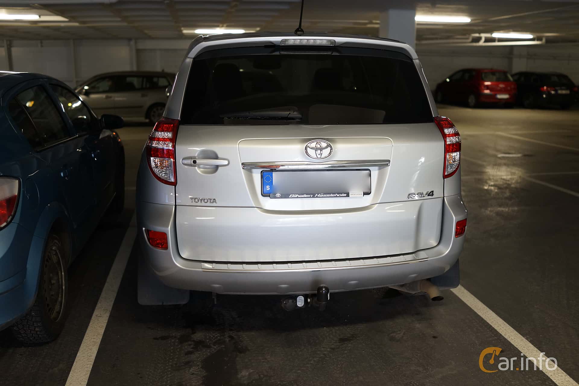 Toyota RAV4 2.0 VVT-i 4x4 Manual, 158hp, 2013