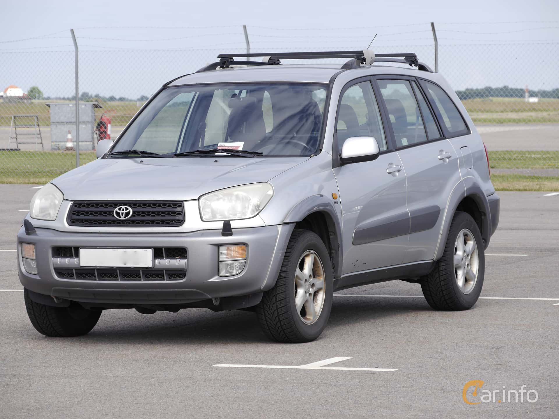 Toyota RAV4 5-door 2.0 VVT-i 4x4 Manual, 150hp, 2002