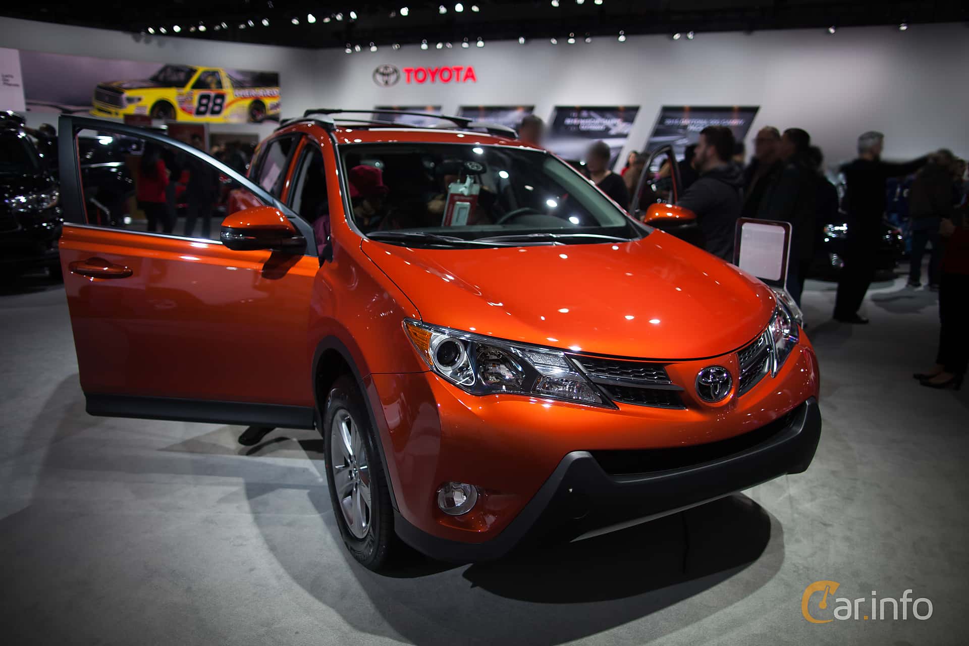 Toyota RAV4 2.5 Automatic, 180hp, 2015