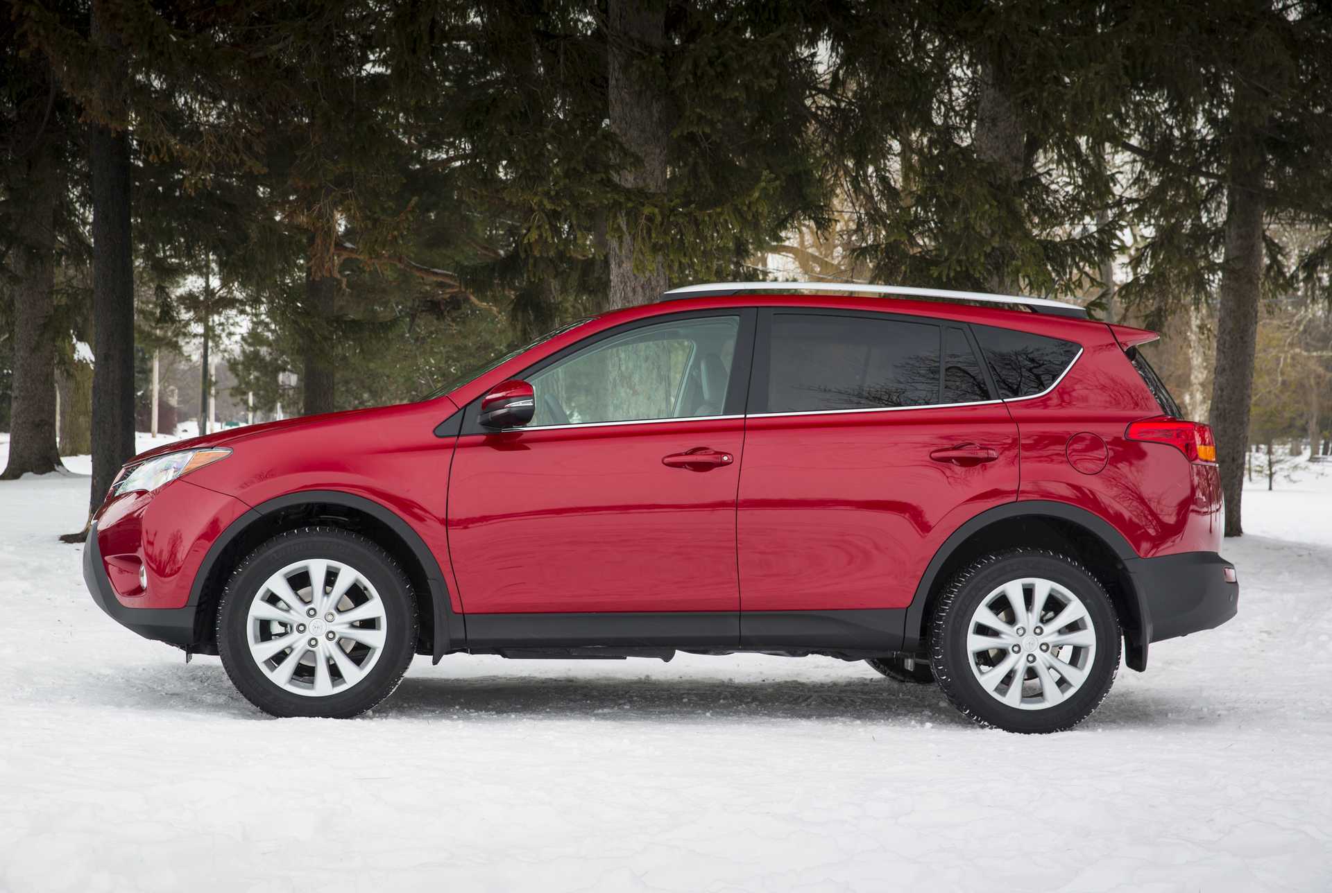 Toyota RAV4 2.0 4WD Manual, 152hp, 2014