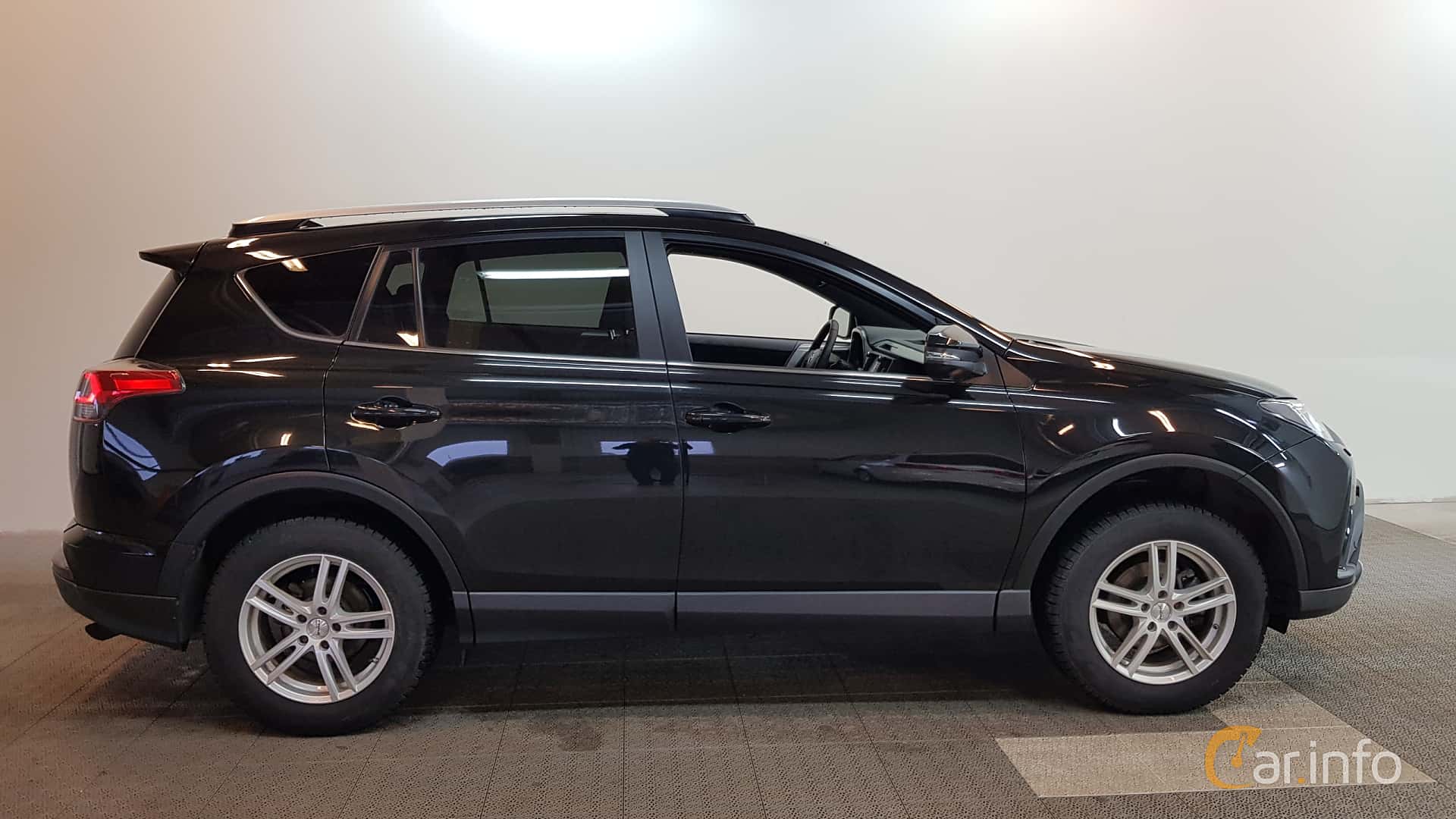 Toyota RAV4 2.0 4x4 152hp, 2016