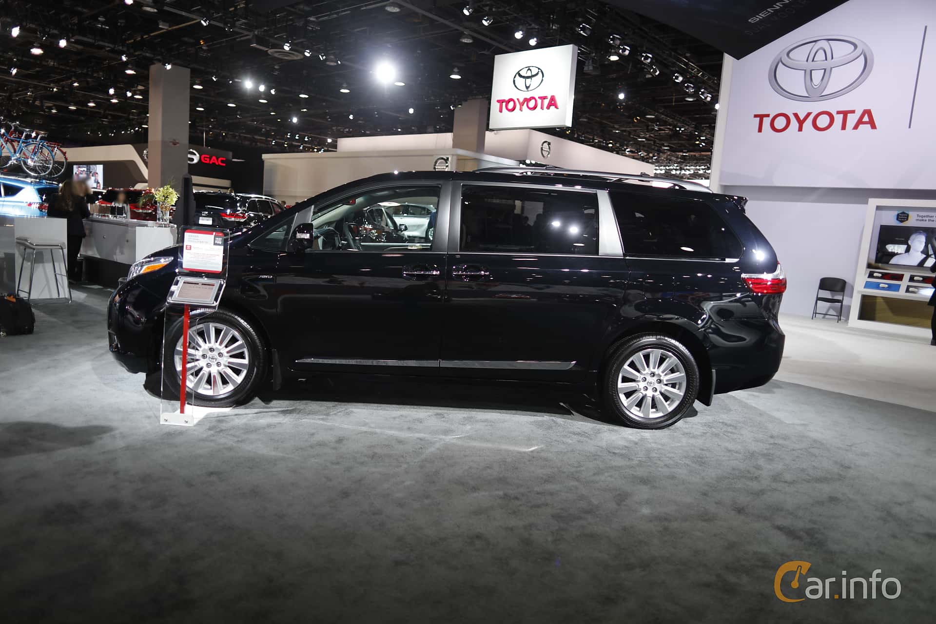 Toyota Sienna 2016