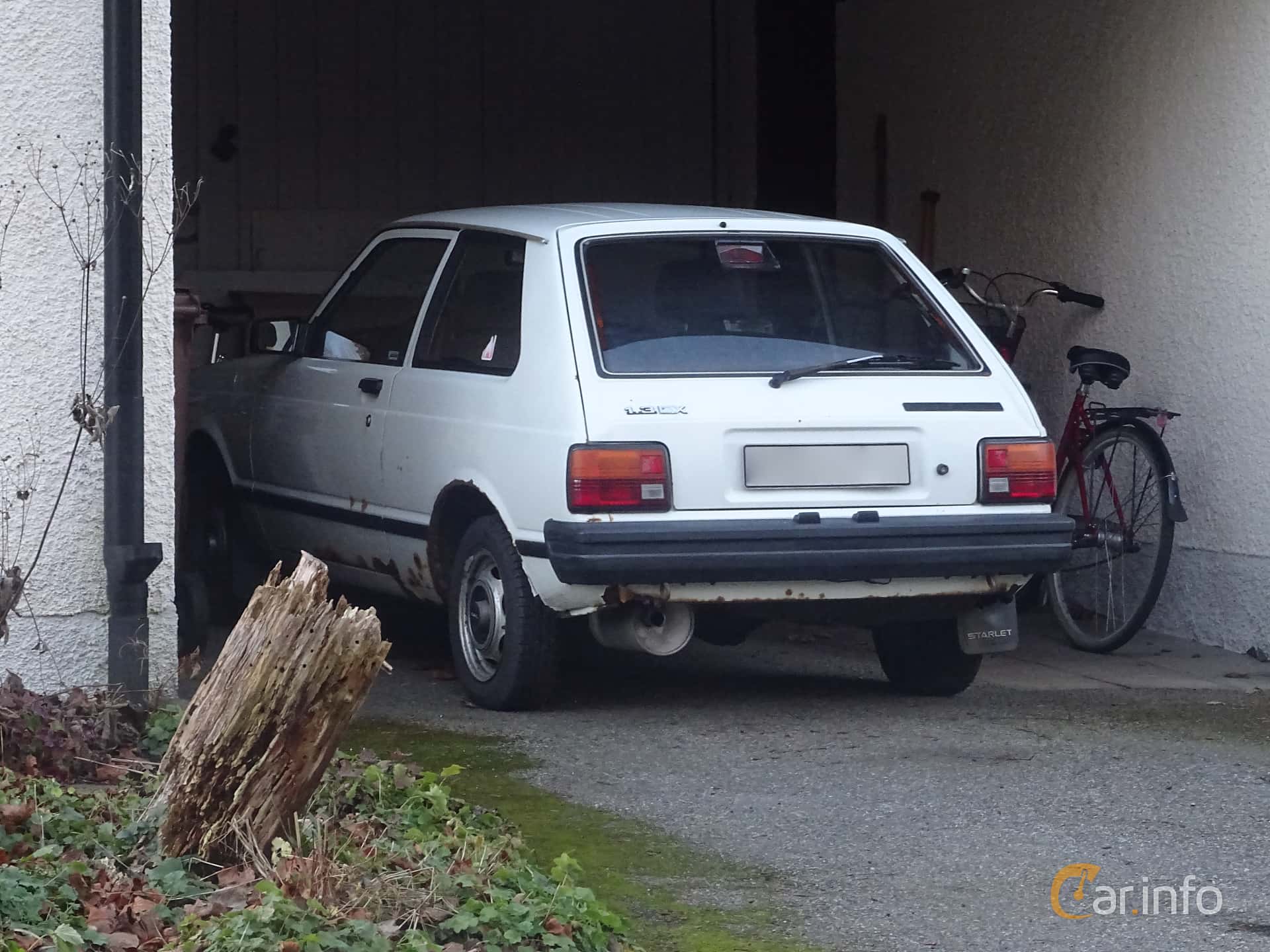 Toyota Starlet 3-door 1.2 Manual, 54hp, 1983