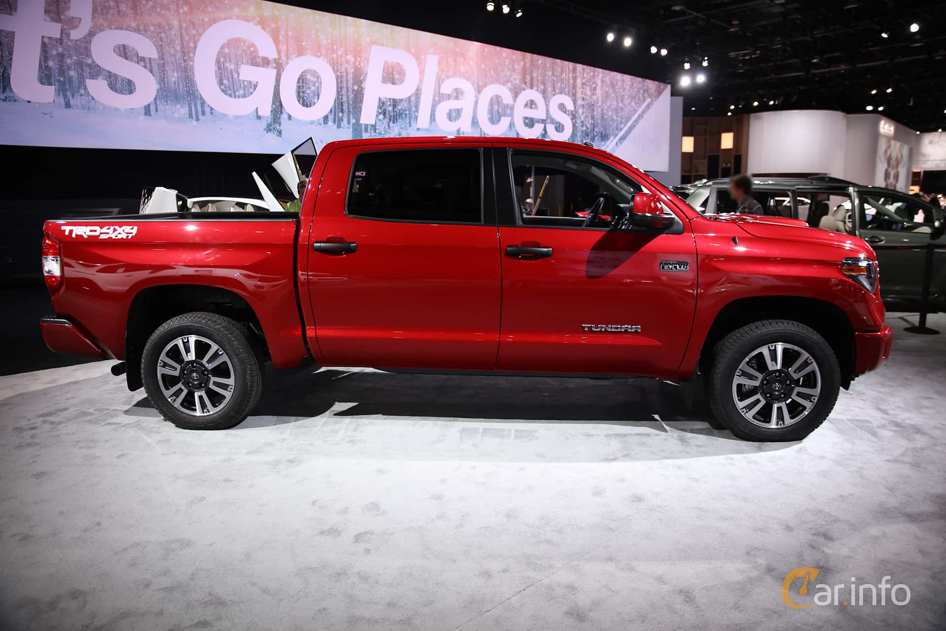 Toyota Tundra CrewMax 5.7 V8 Automatic, 381hp, 2019