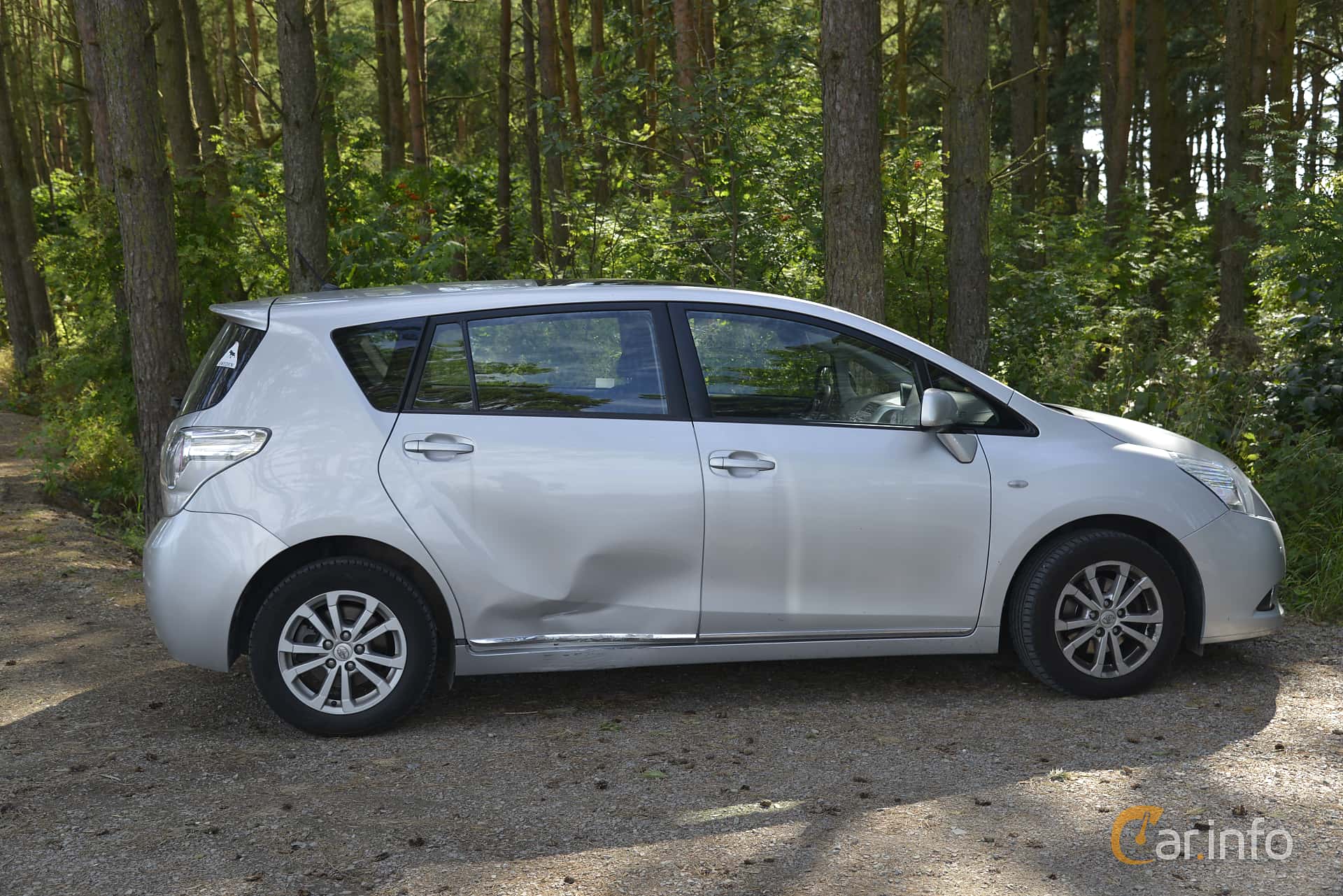 Toyota Verso 2.2 D-4D D-CAT  Manual, 177hp, 2011