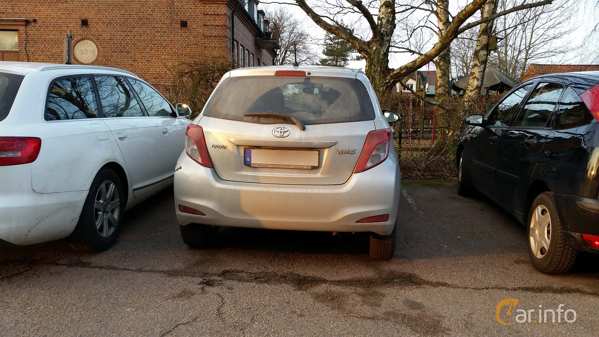 Toyota Yaris 5-door 1.4 D-4D CVT, 90hp, 2014