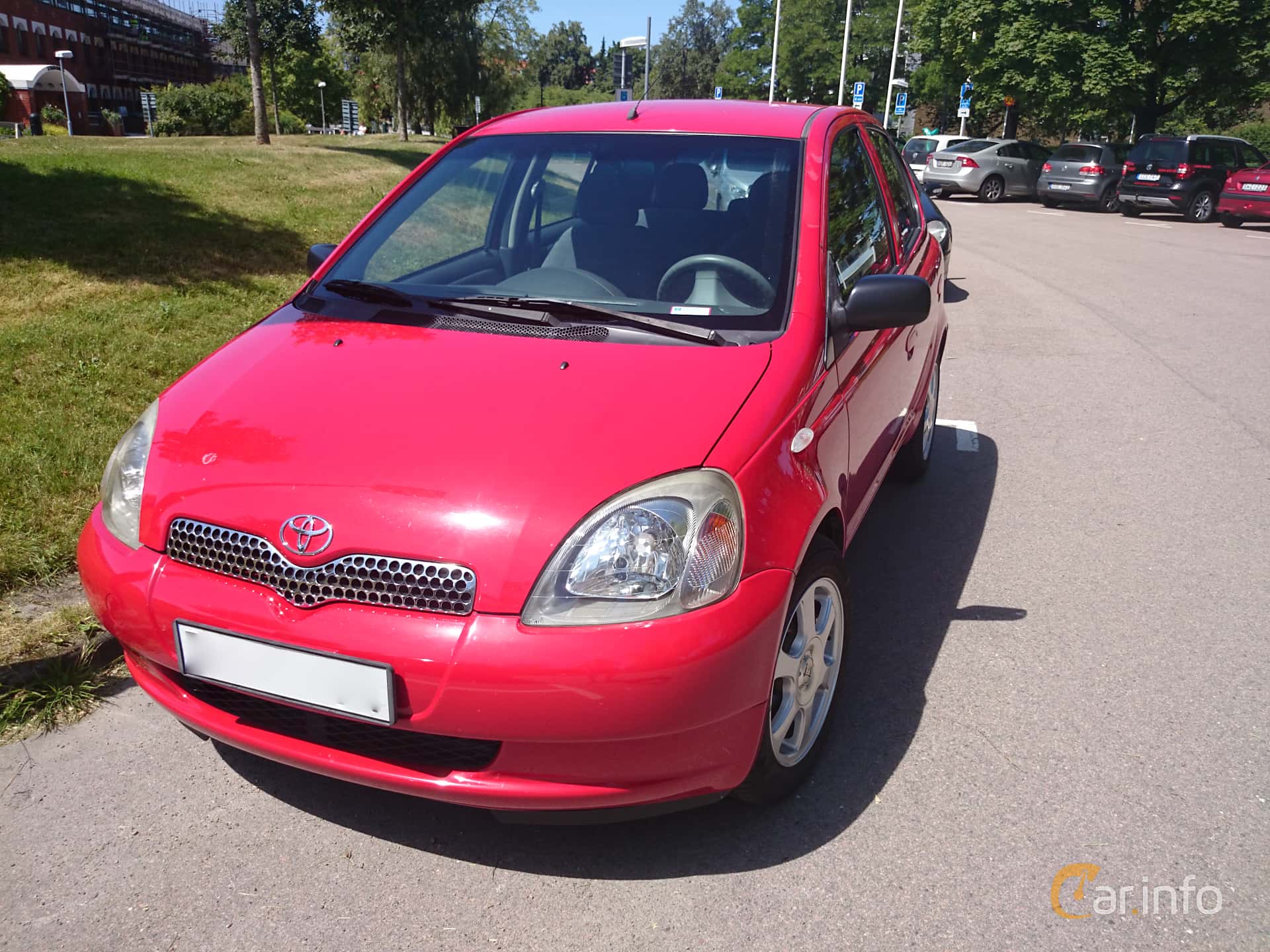 Toyota Yaris 5-door 1.3 VVT-i Manual, 86hp, 2000