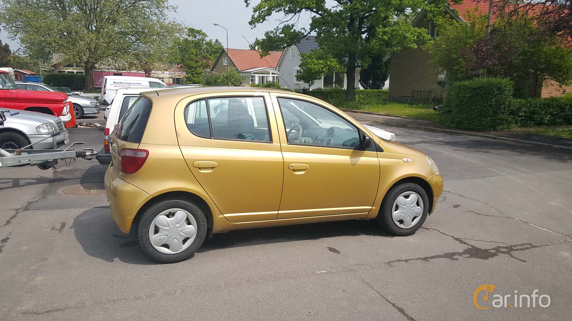 Toyota Yaris 5-door 1.0 VVT-i Manual, 68hp, 2003