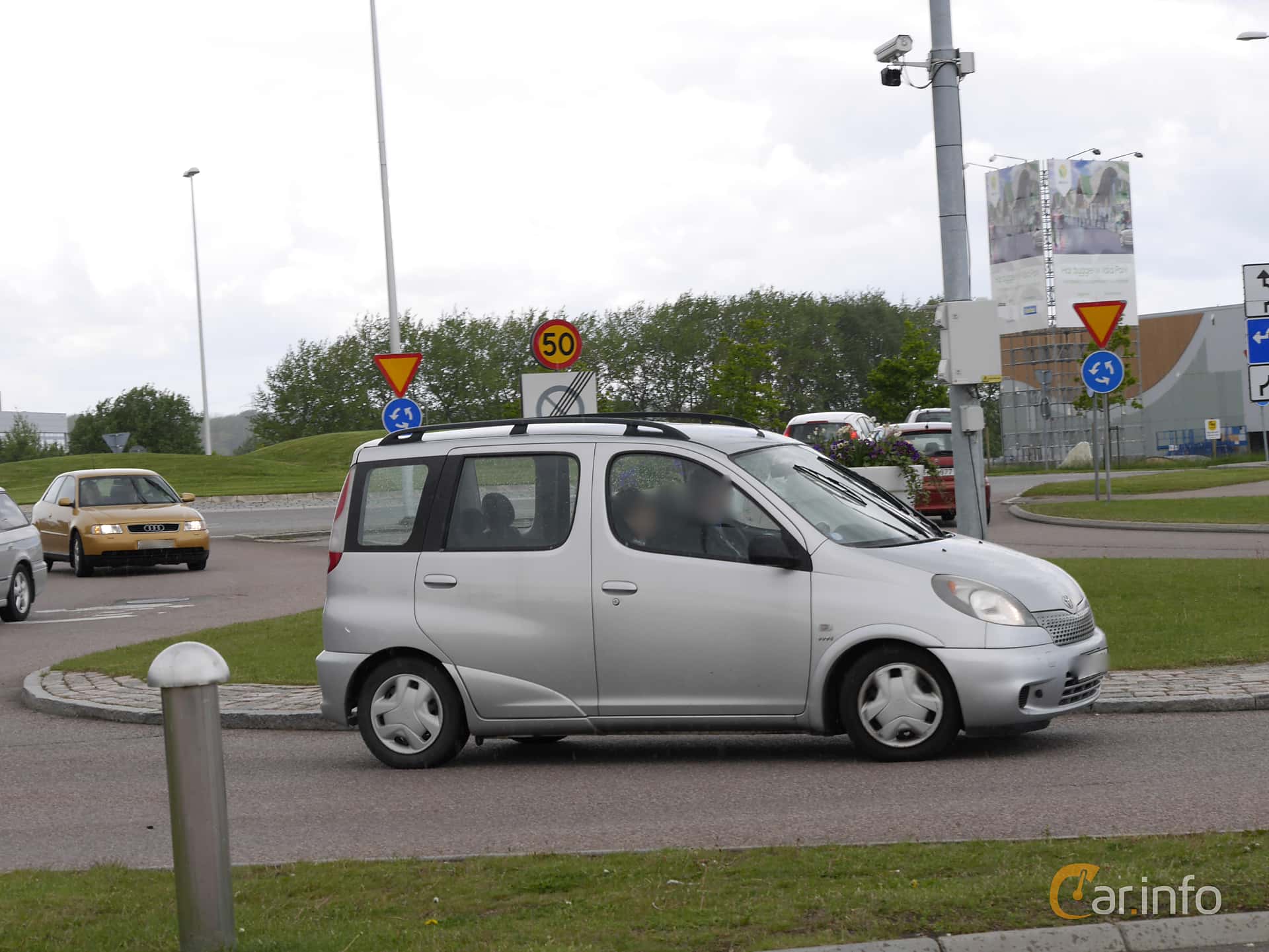 Toyota Yaris Verso 1.3 VVT-i 86hp, 2002