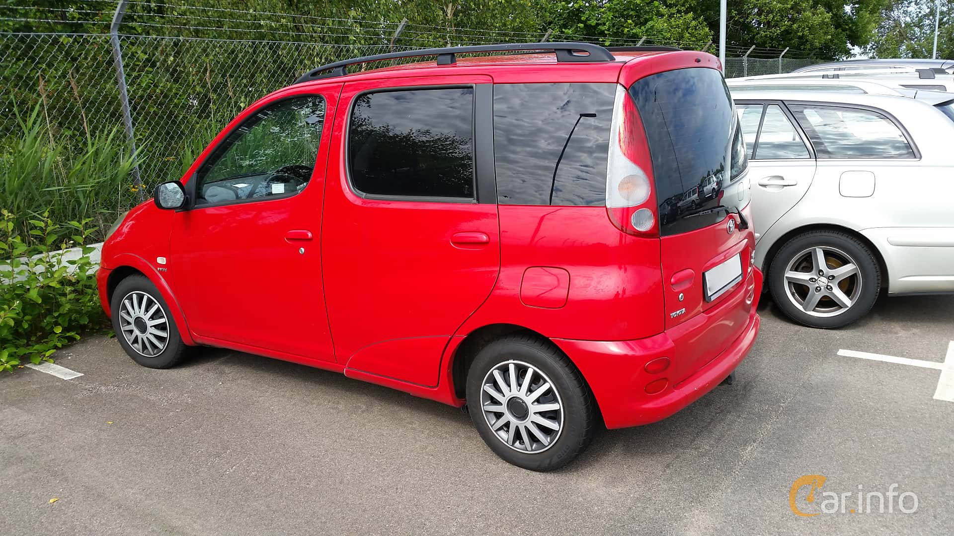 Toyota Yaris Verso 1.5 VVT-i TS Manual, 106hp, 2003