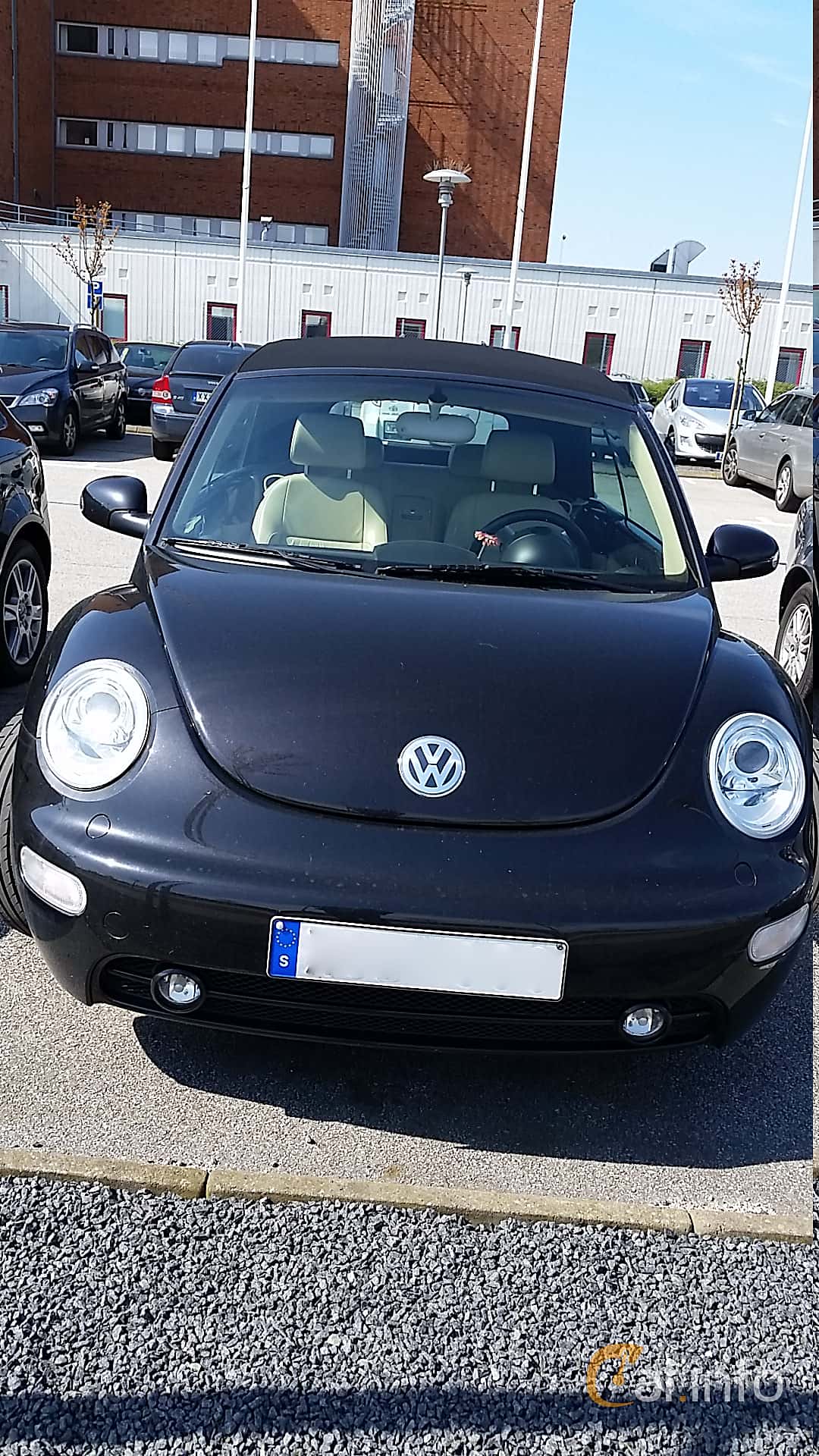 Volkswagen New Beetle Cabriolet 1.4 Manual, 75hp, 2002