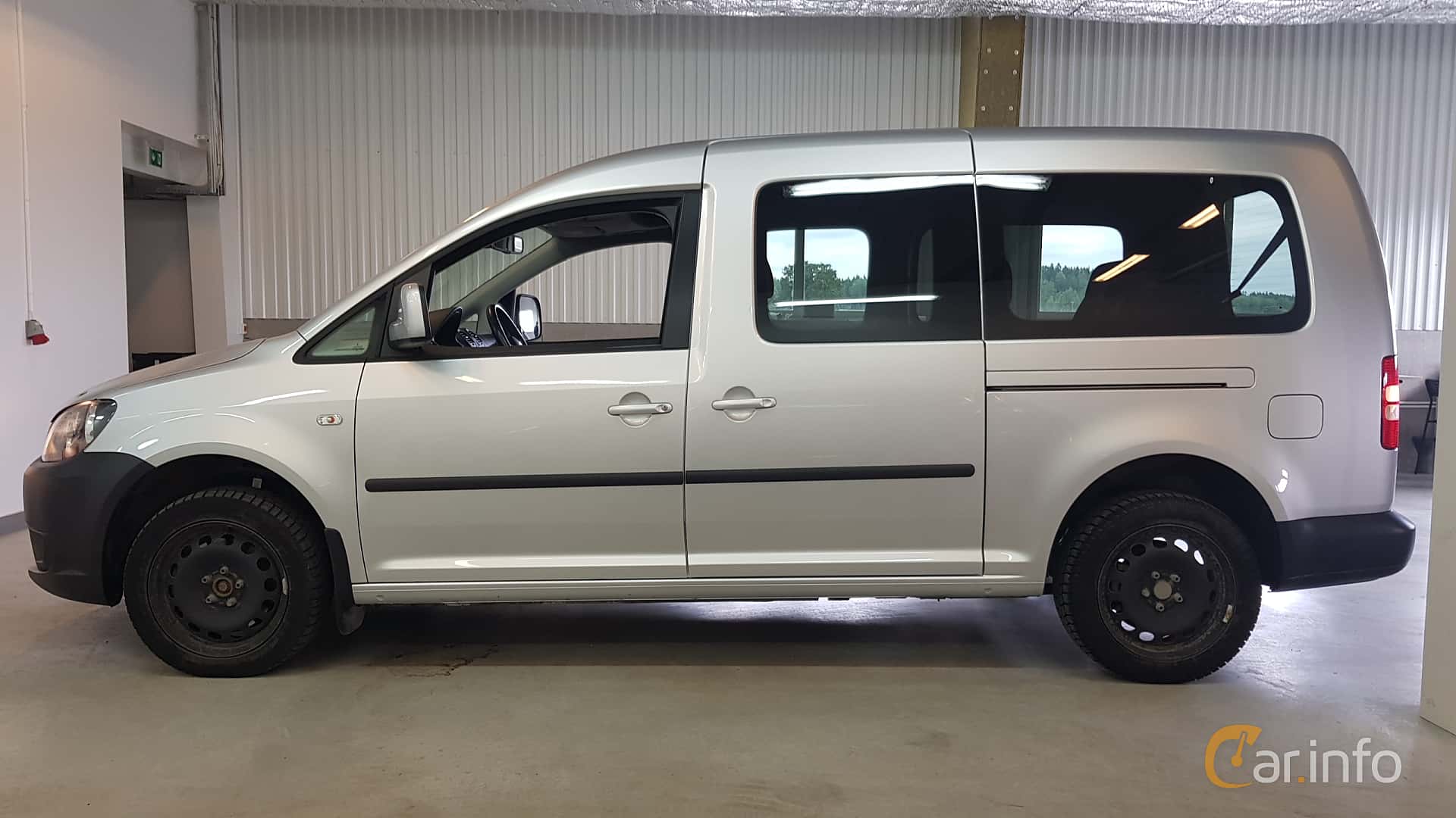 Volkswagen Caddy Maxi Life 1.6 TDI Manual, 102hp, 2015