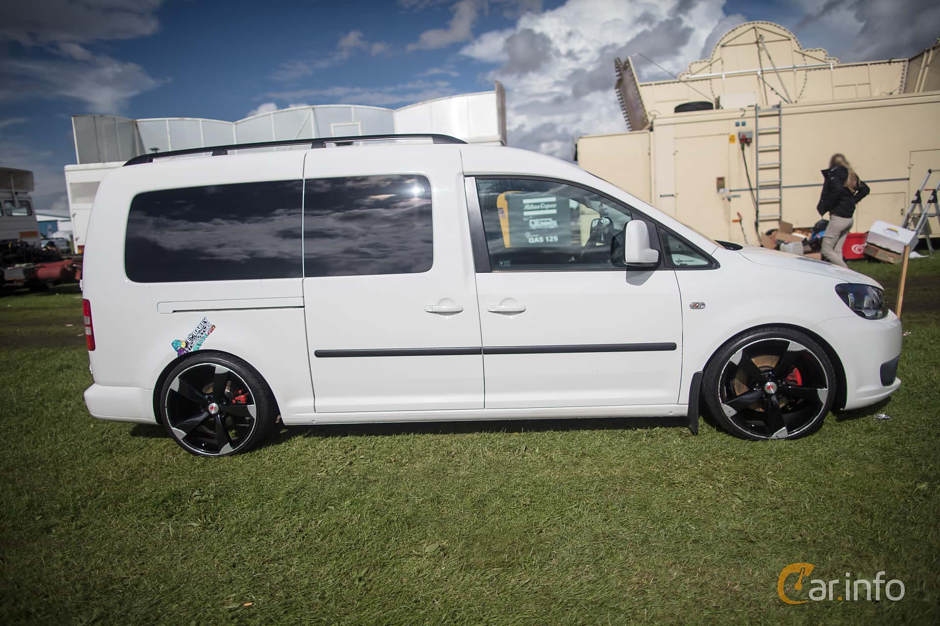 Volkswagen Caddy Maxi Life 1.6 TDI Manual, 75hp, 2015