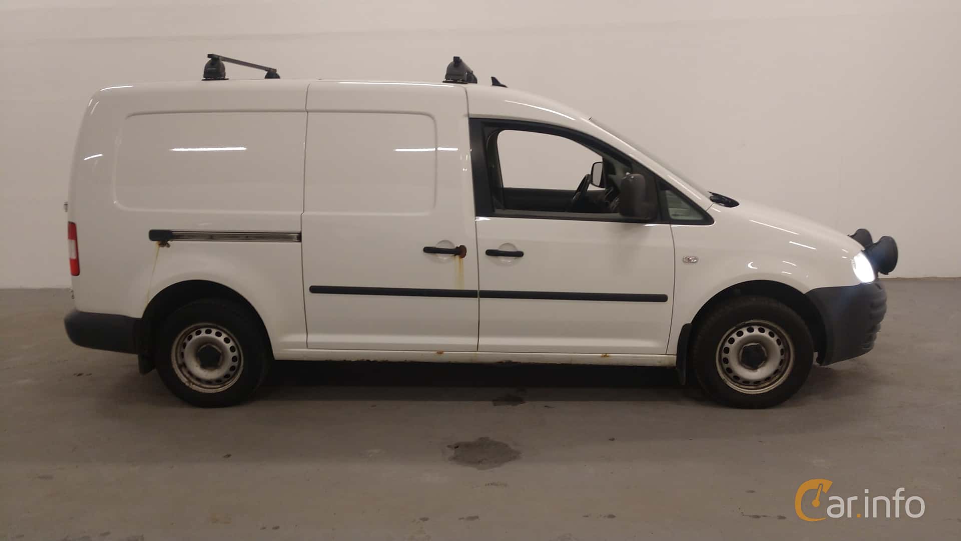 Volkswagen Caddy Maxi 1.9 TDI 4Motion Manual, 105hp, 2011