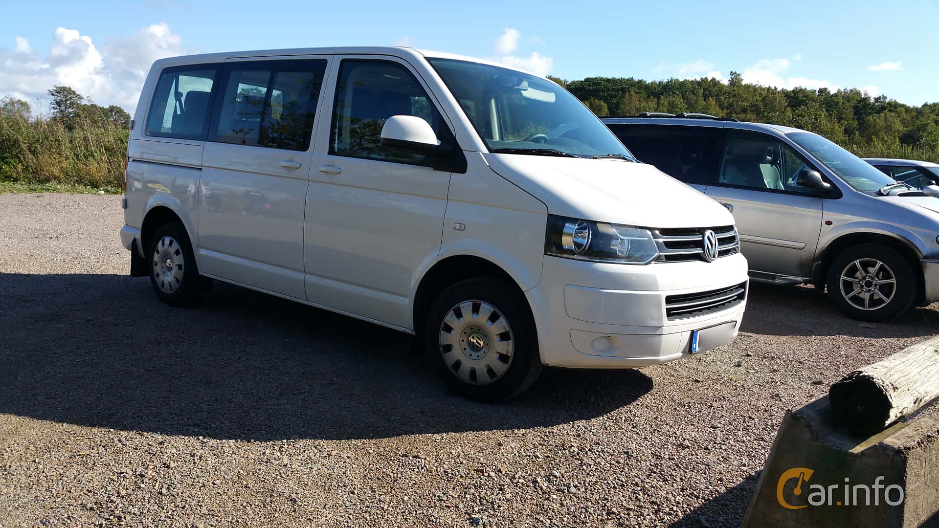Volkswagen Caravelle 2.0 TDI Manual, 102hp, 2011