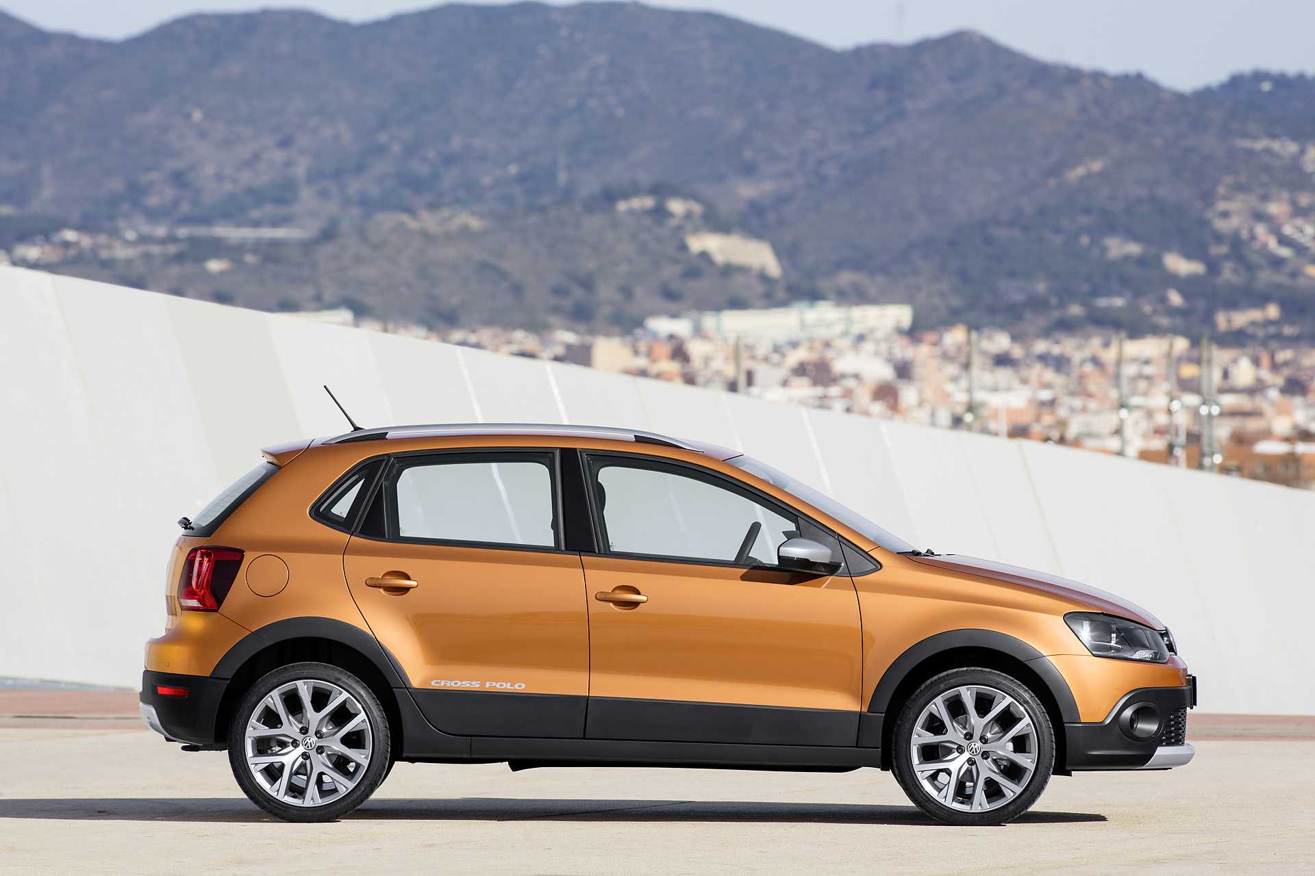 Volkswagen CrossPolo generation V Facelift (Typ 6R) 1.4 TDI Manual, 5-speed