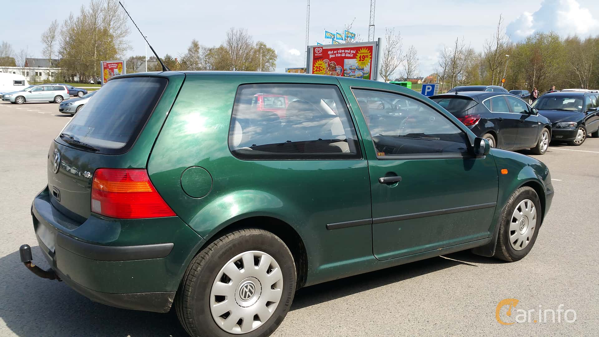 Volkswagen Golf 3-door 1.6 100hp, 1998