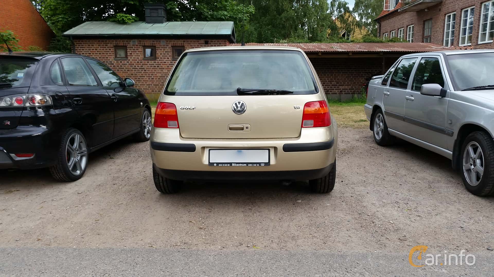 Volkswagen Golf 5-door 1.6 Manual, 102hp, 2001