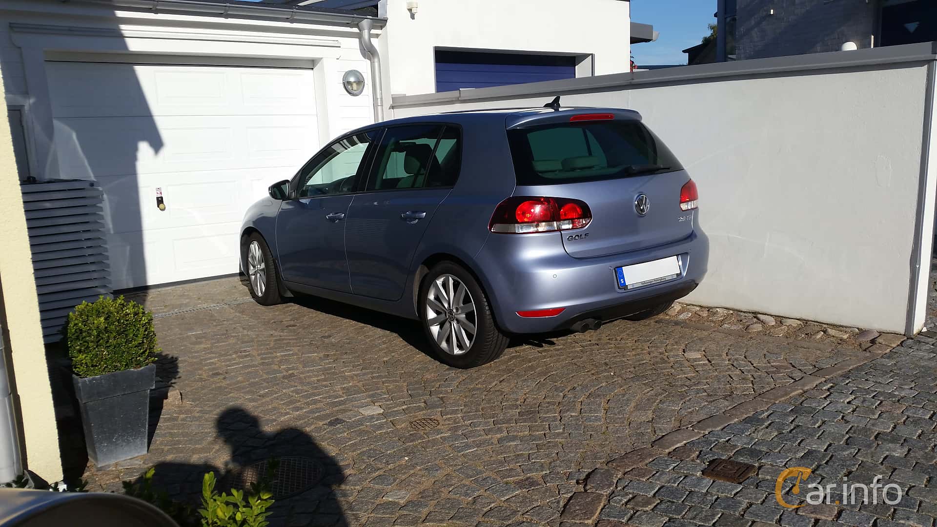Volkswagen Golf 5-door 2.0 TDI Manual, 140hp, 2009
