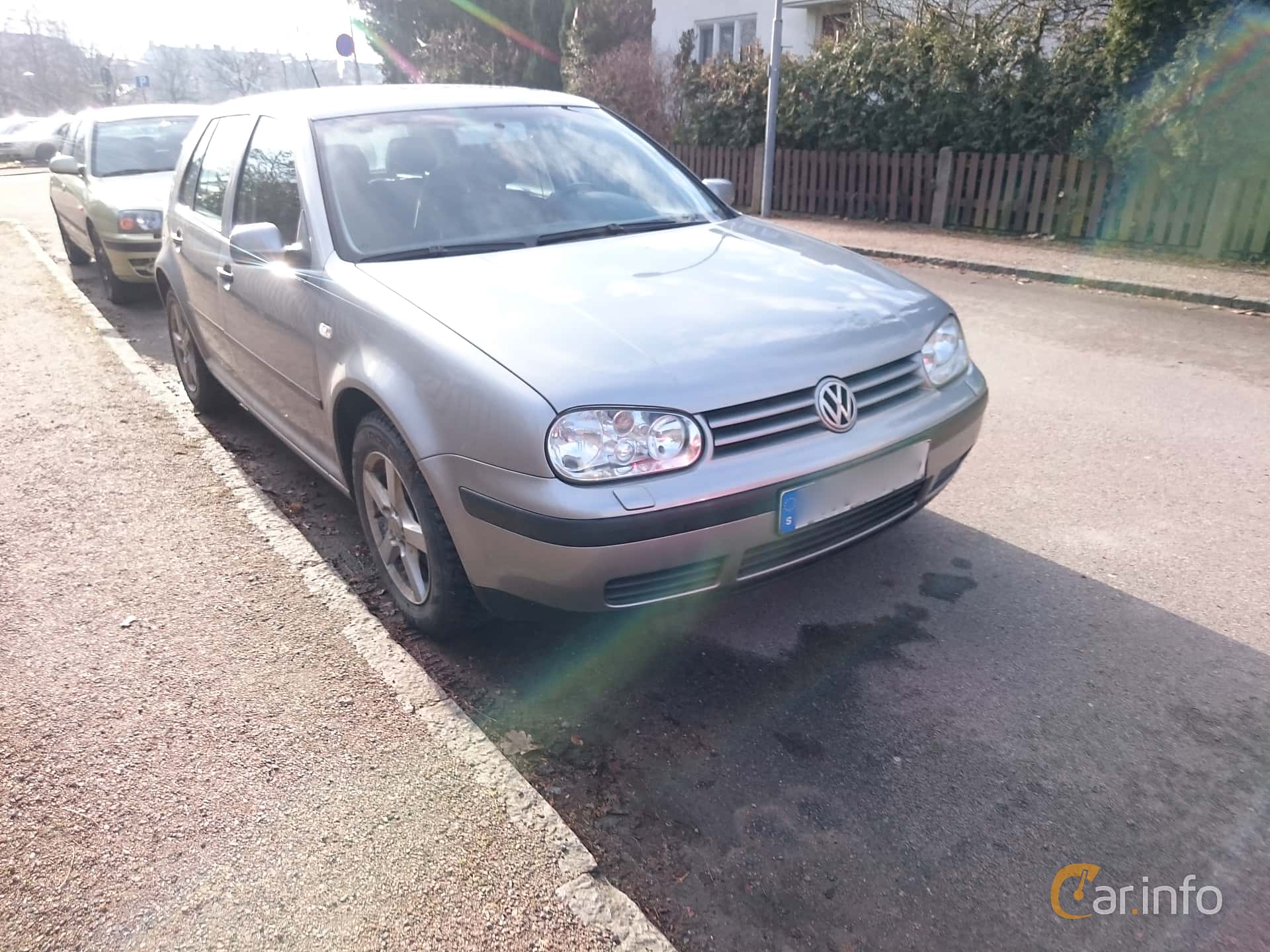 Volkswagen Golf 5-door 1.6 Manual, 105hp, 2004