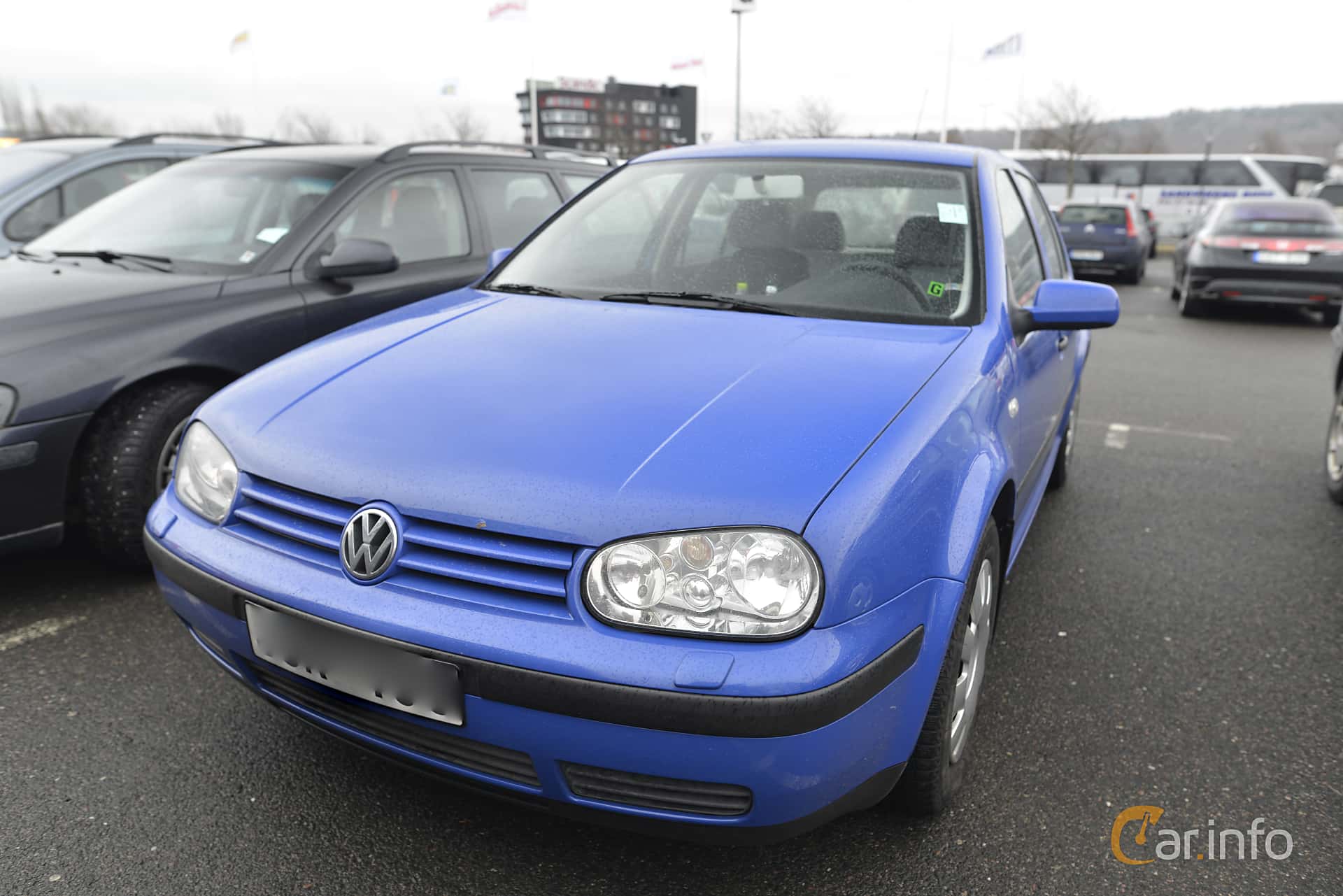 Volkswagen Golf 3-door 2.0 115hp, 2002