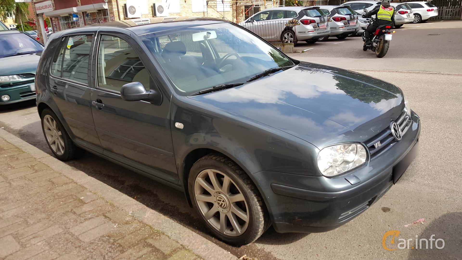 Volkswagen Golf 5-door 2.3 V5 Manual, 150hp, 2001