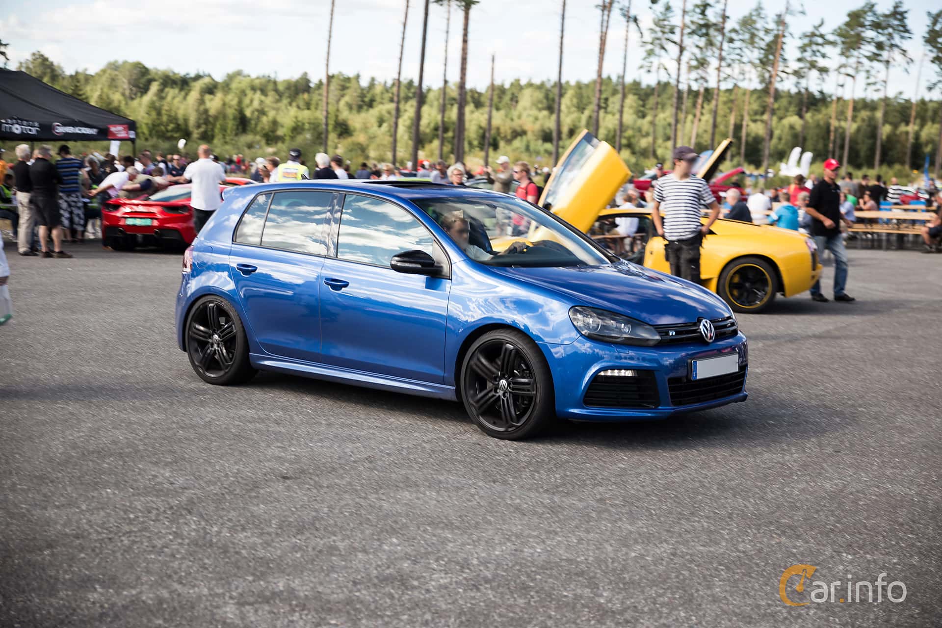 Volkswagen Golf 5-door R 2.0 4Motion 270hp, 2012