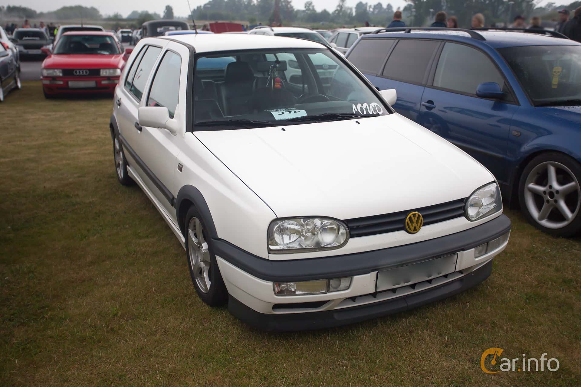 Volkswagen Golf 5-door 2.8 VR6 Automatic, 174hp, 1995