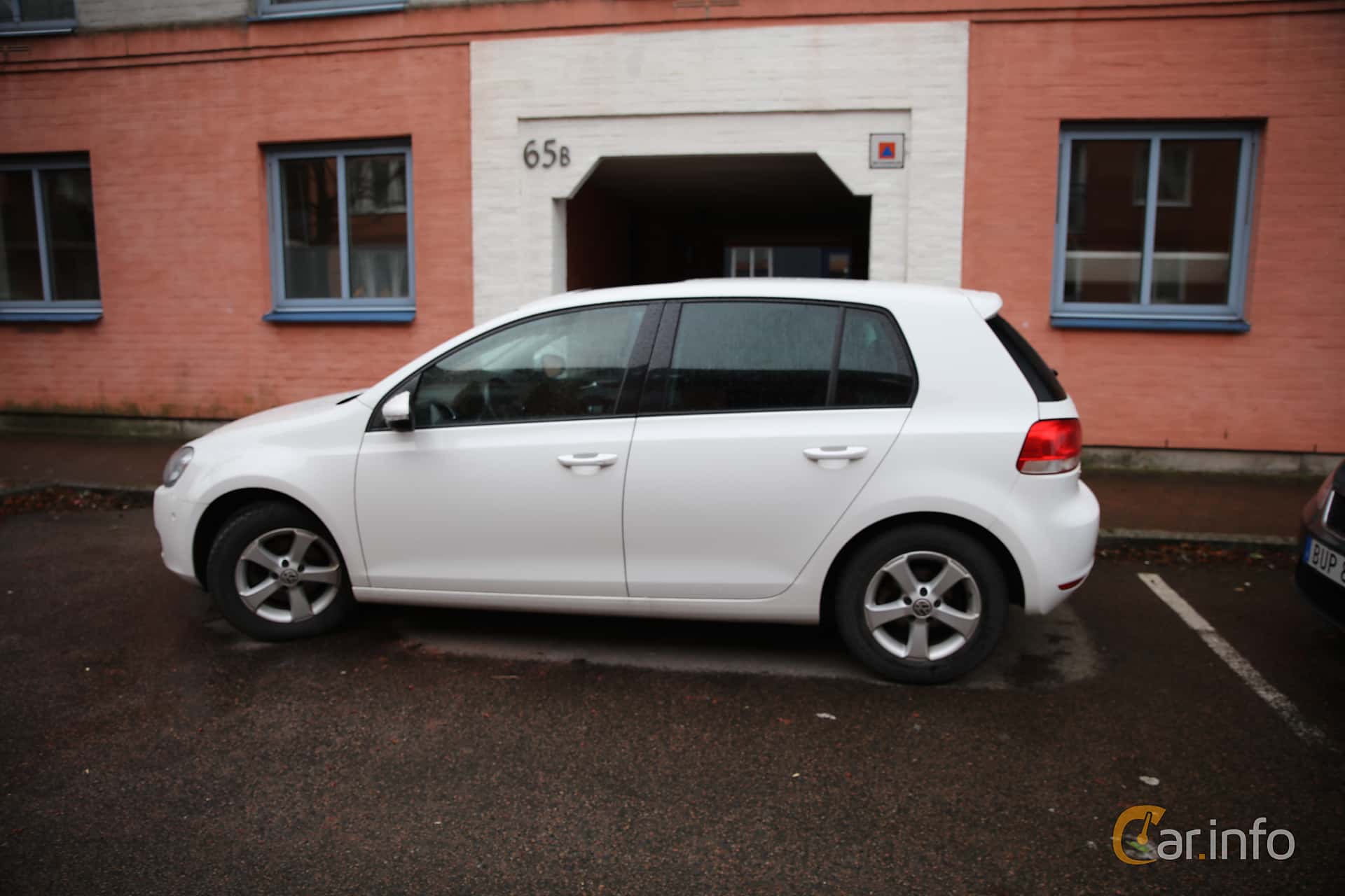 Volkswagen Golf 5-door 1.6 TDI BlueMotion DSG Sequential, 105hp, 2011