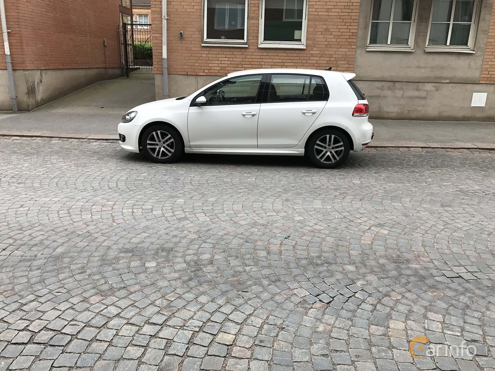 Volkswagen Golf 5-door 1.6 TDI BlueMotion DSG Sequential, 105hp, 2013
