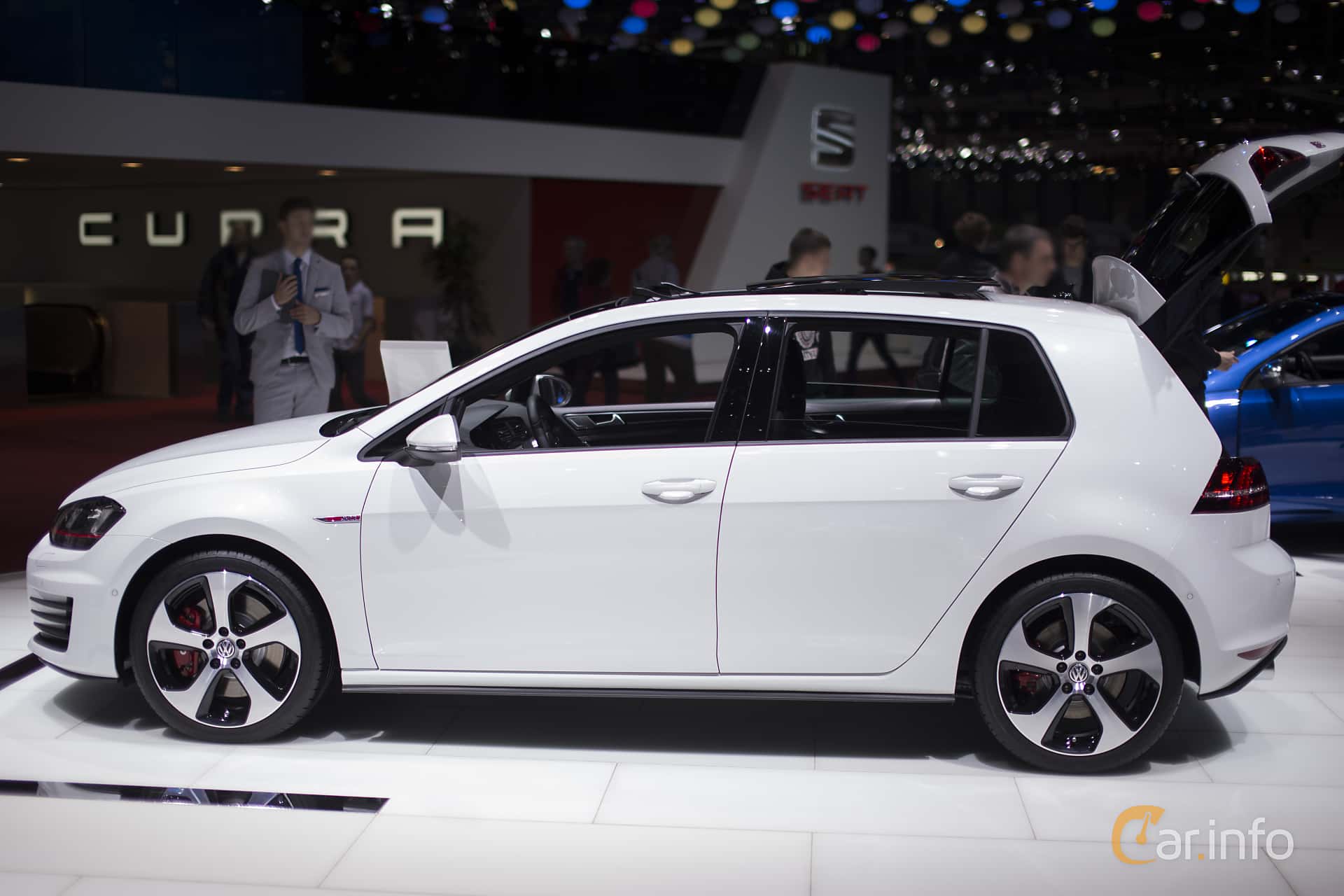 Volkswagen Golf 5-door GTI 2.0 TSI BlueMotion DSG Sequential, 220hp, 2014