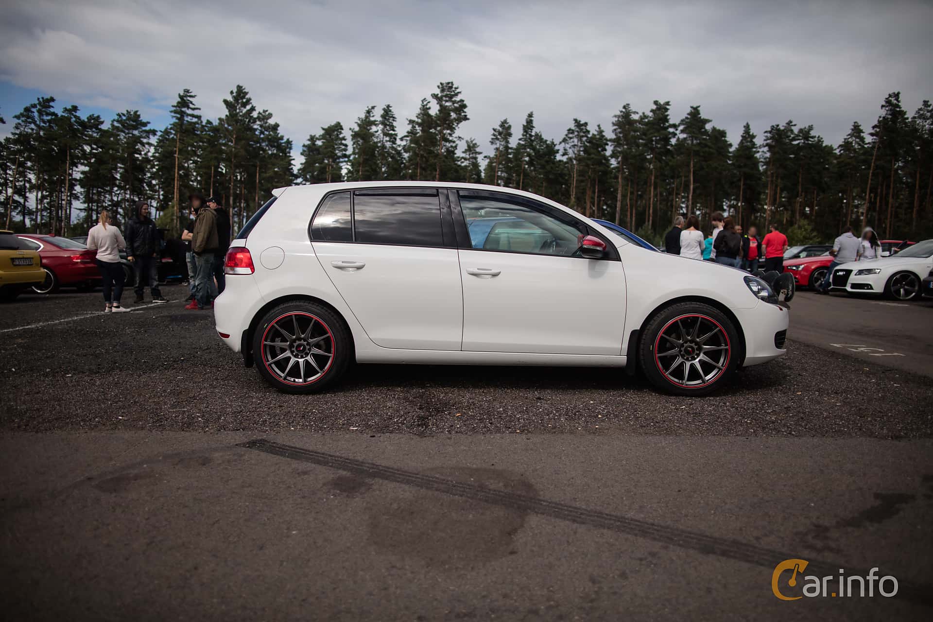 Volkswagen Golf 5-door 1.6 TDI BlueMotion Manual, 105hp, 2012