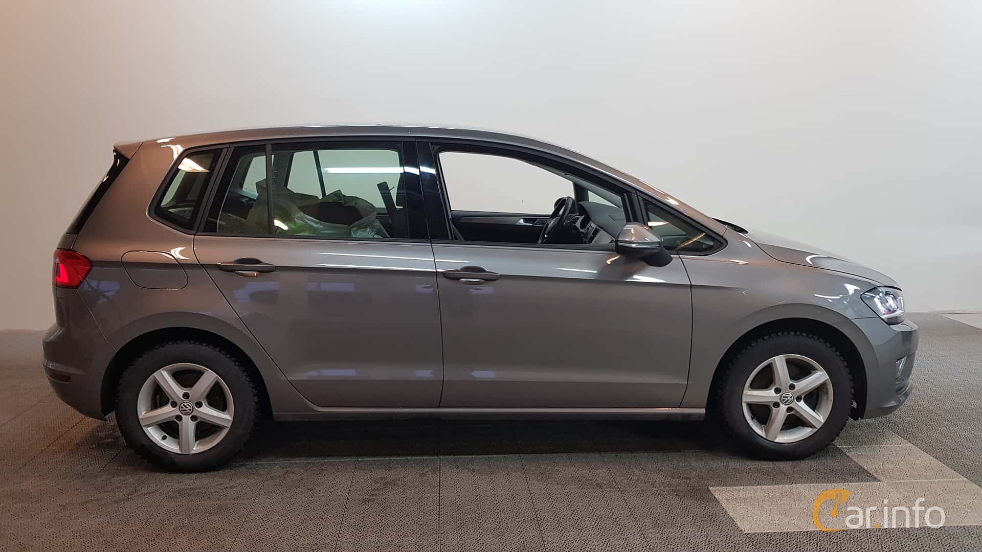 Volkswagen Golf Sportsvan 1.2 TSI Manual, 110hp, 2015