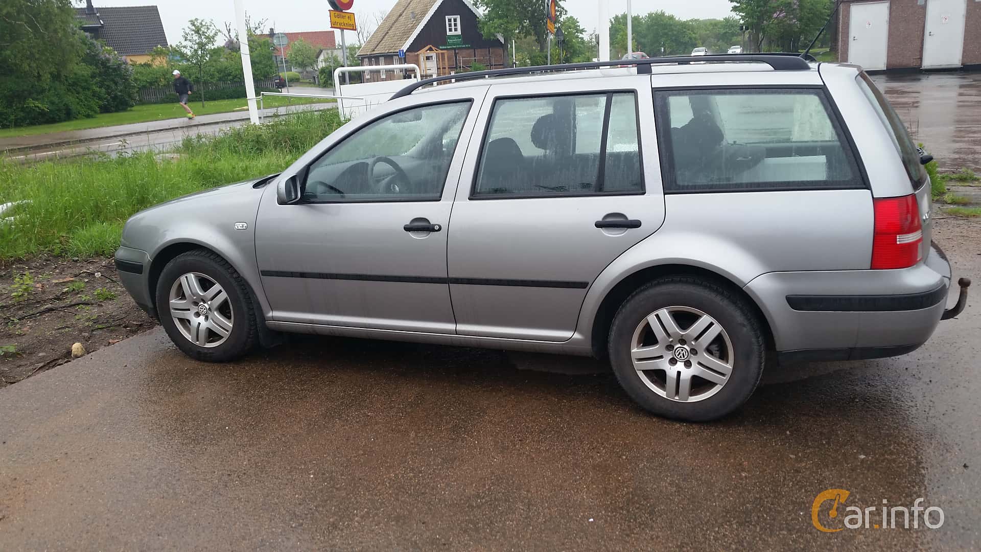 Volkswagen Golf Variant 1.6 Manual, 105hp, 2003