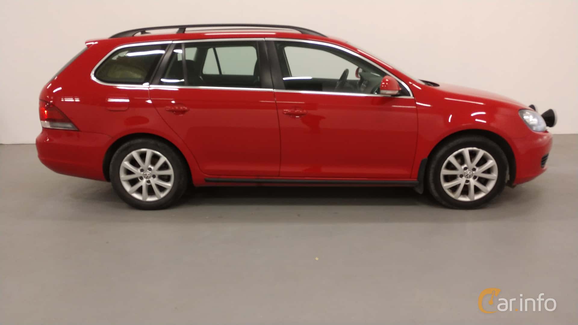 Volkswagen Golf Variant 1.6 TDI BlueMotion Manual, 105hp, 2013